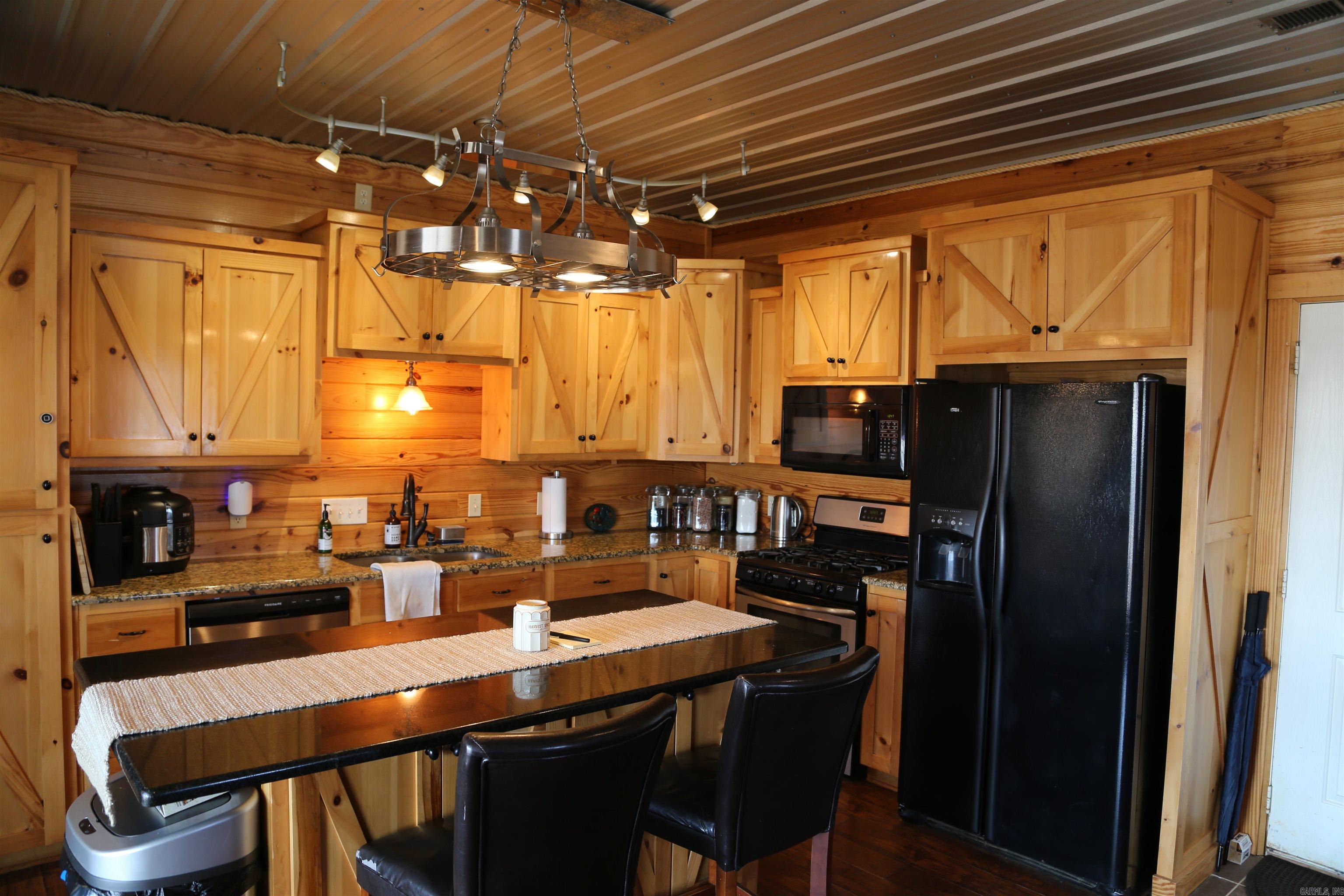 00-10-09 - River - Commercial Sale