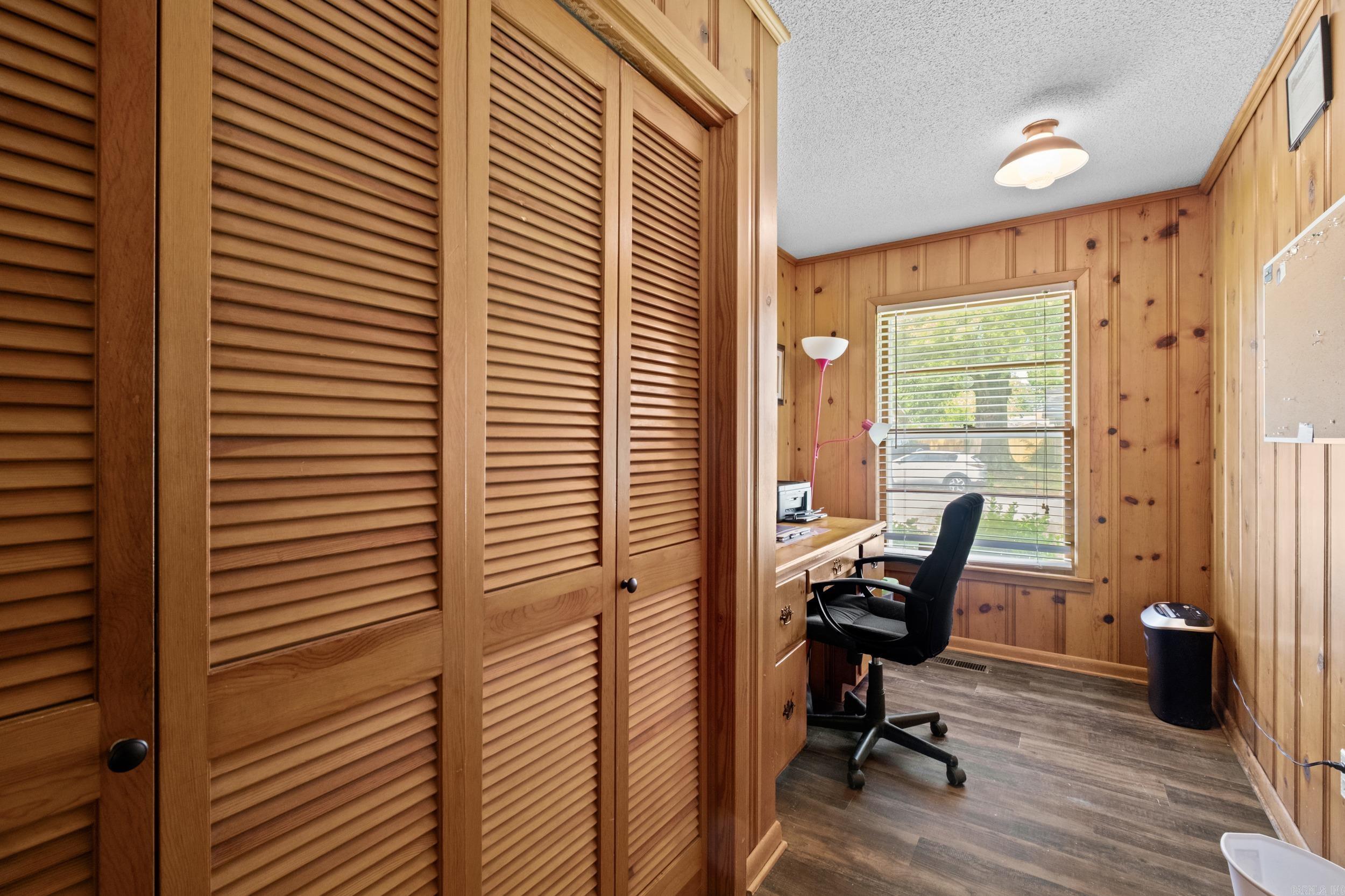 LAMBERT TERRACE - Residential