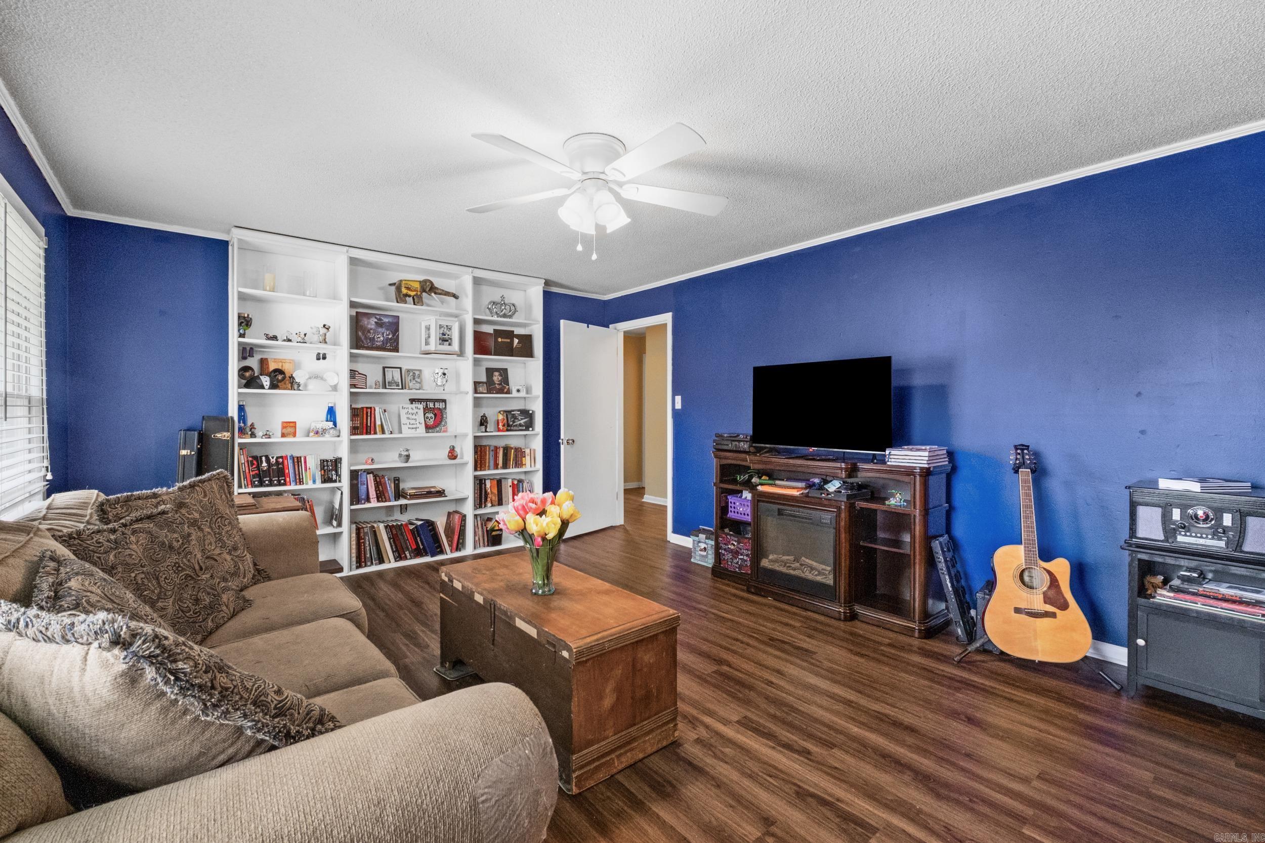 LAMBERT TERRACE - Residential