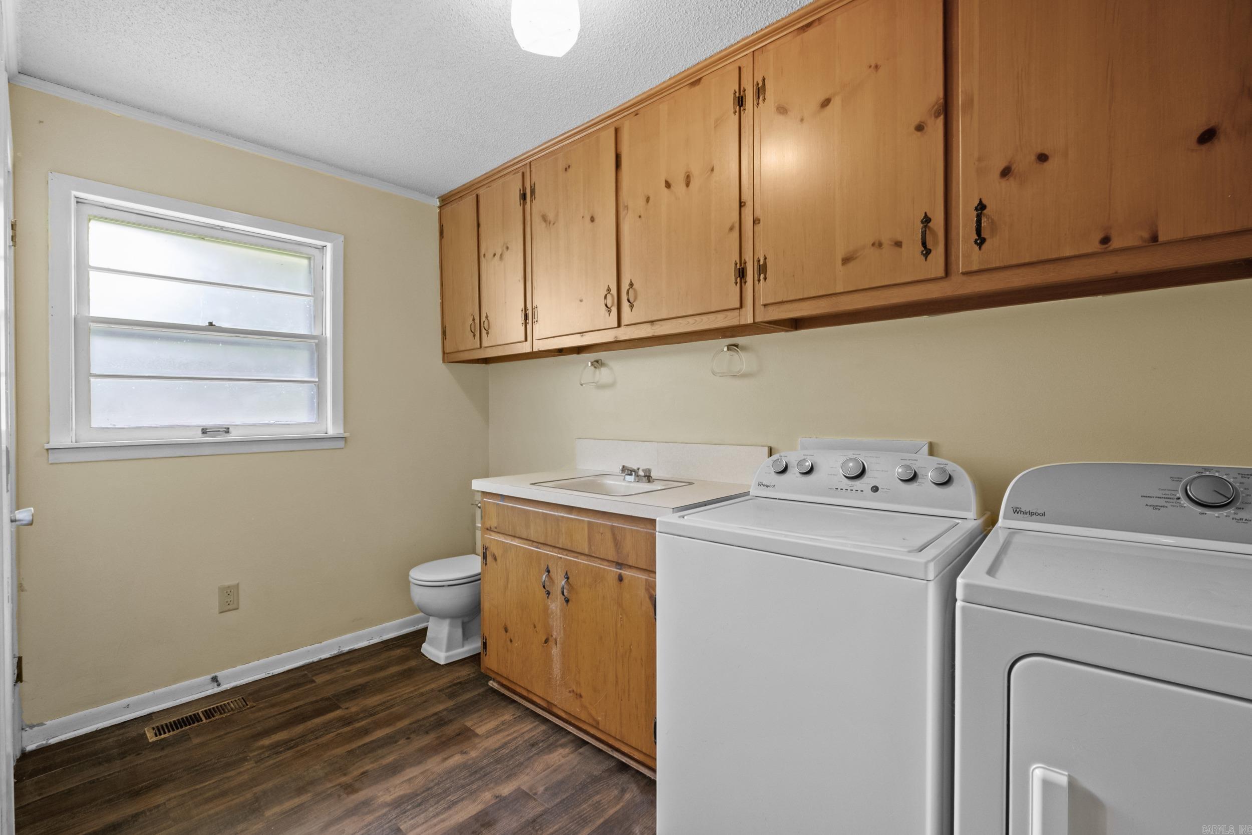 LAMBERT TERRACE - Residential