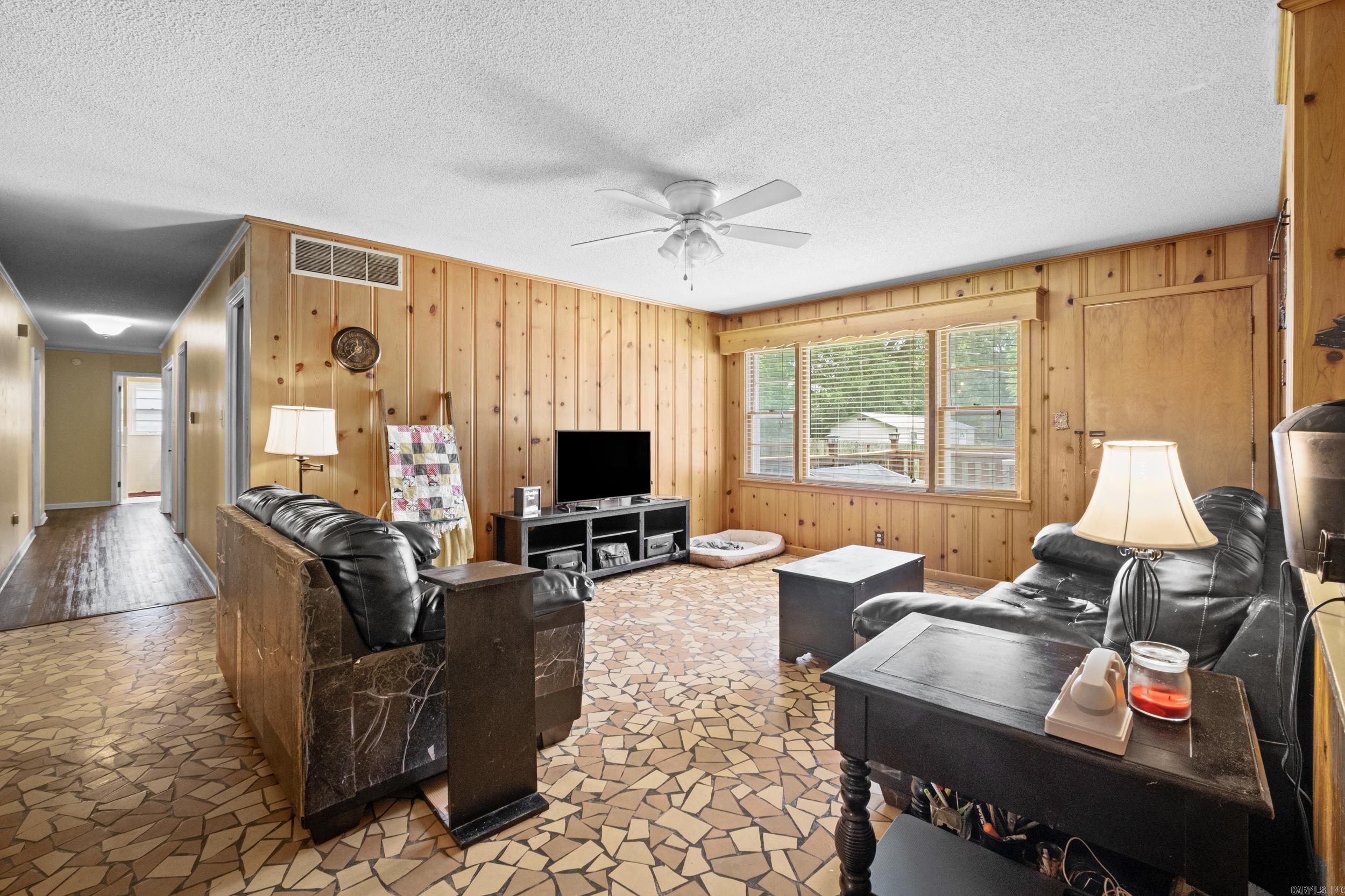 LAMBERT TERRACE - Residential