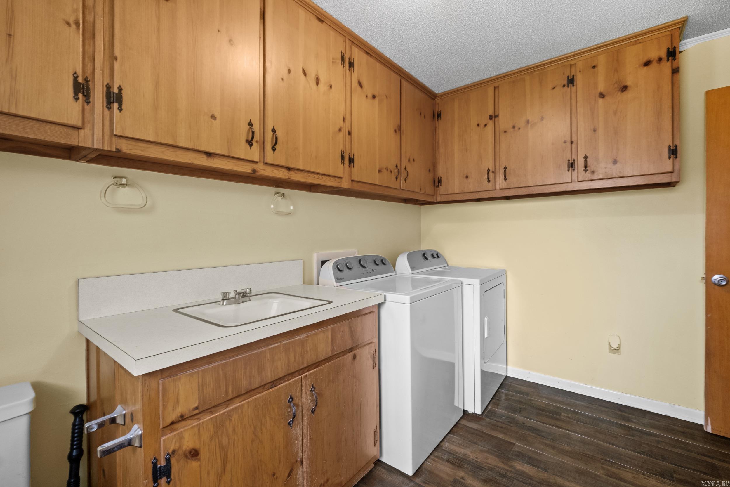 LAMBERT TERRACE - Residential