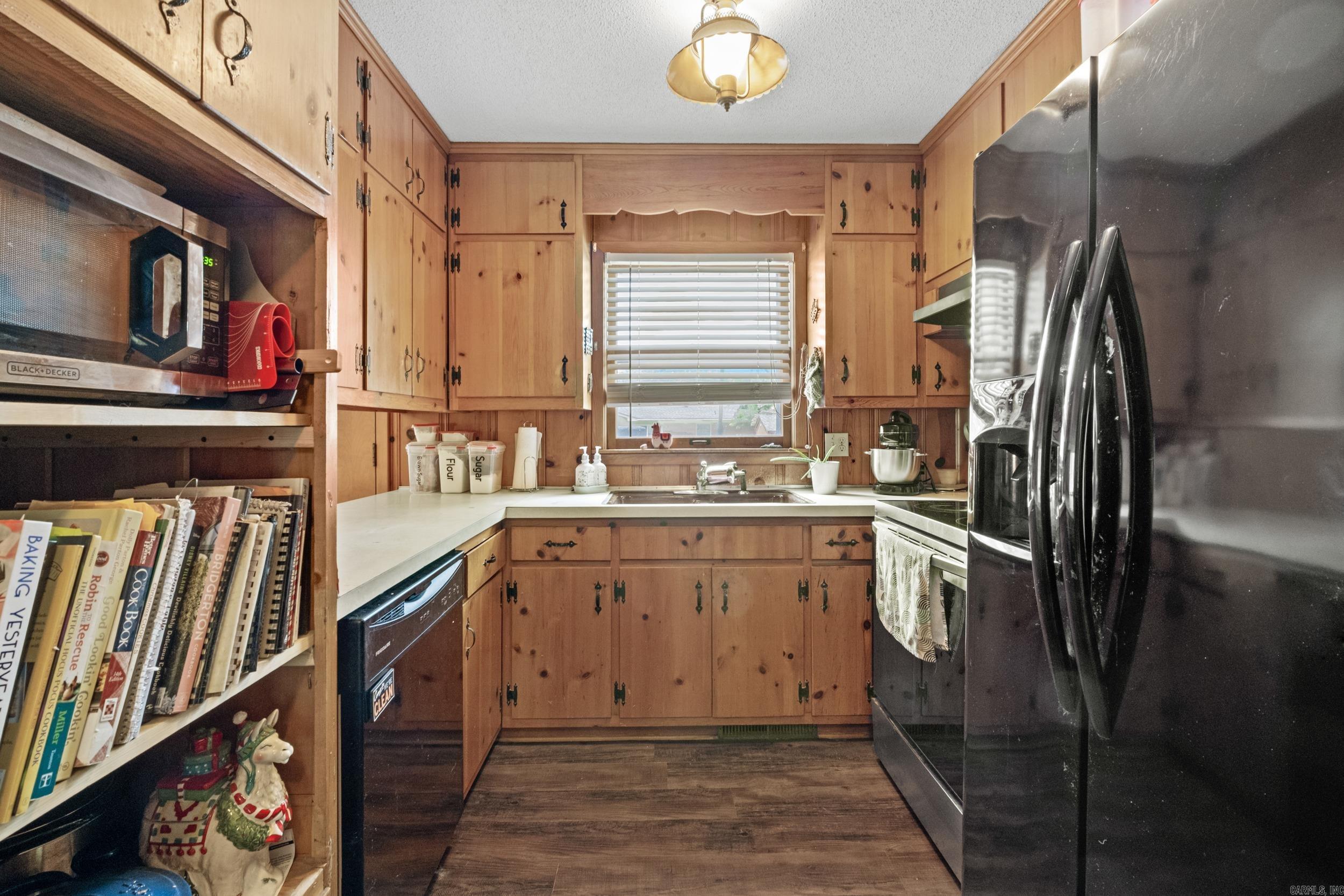 LAMBERT TERRACE - Residential