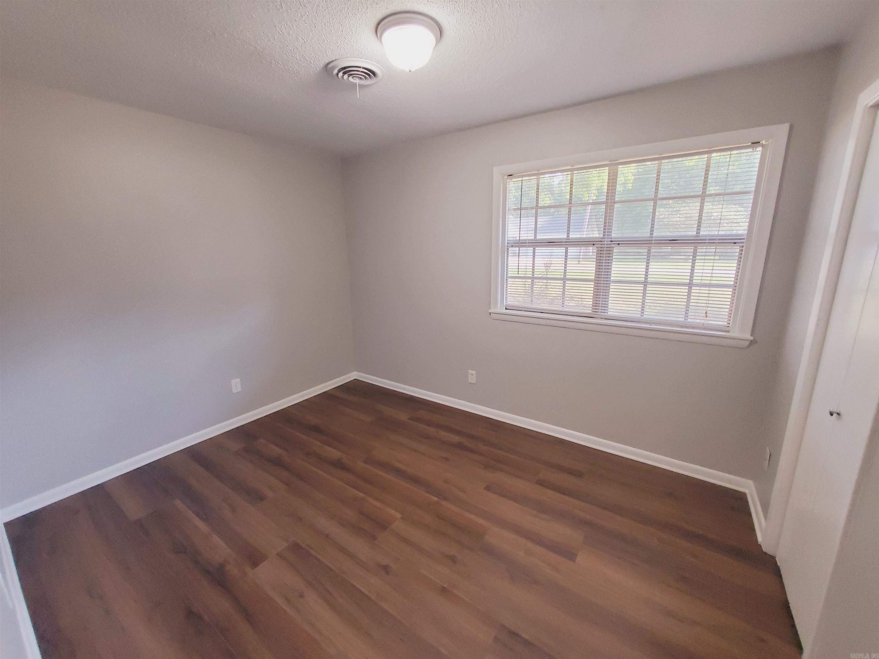 BALLARD HEIGHTS - Residential