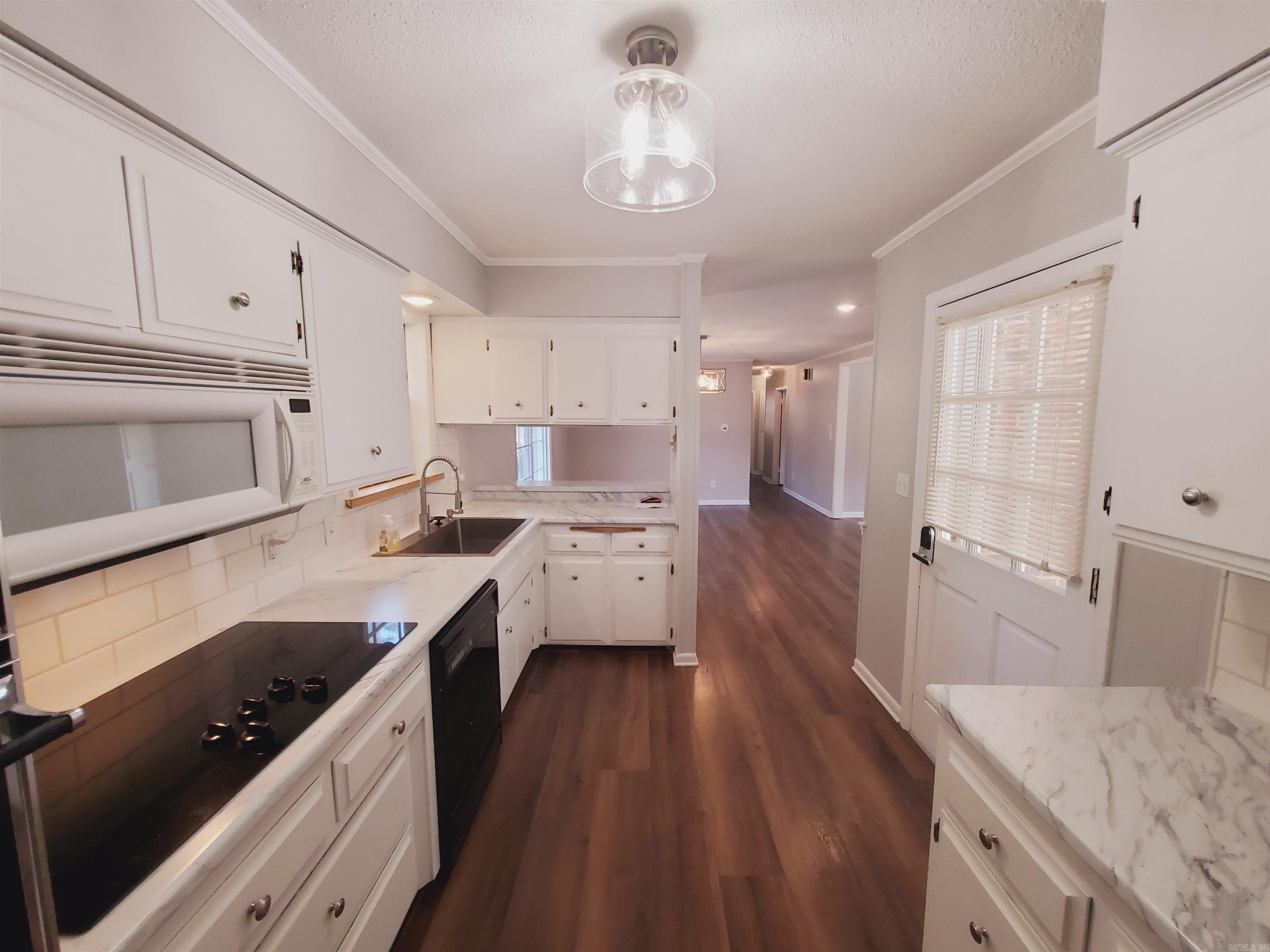 BALLARD HEIGHTS - Residential