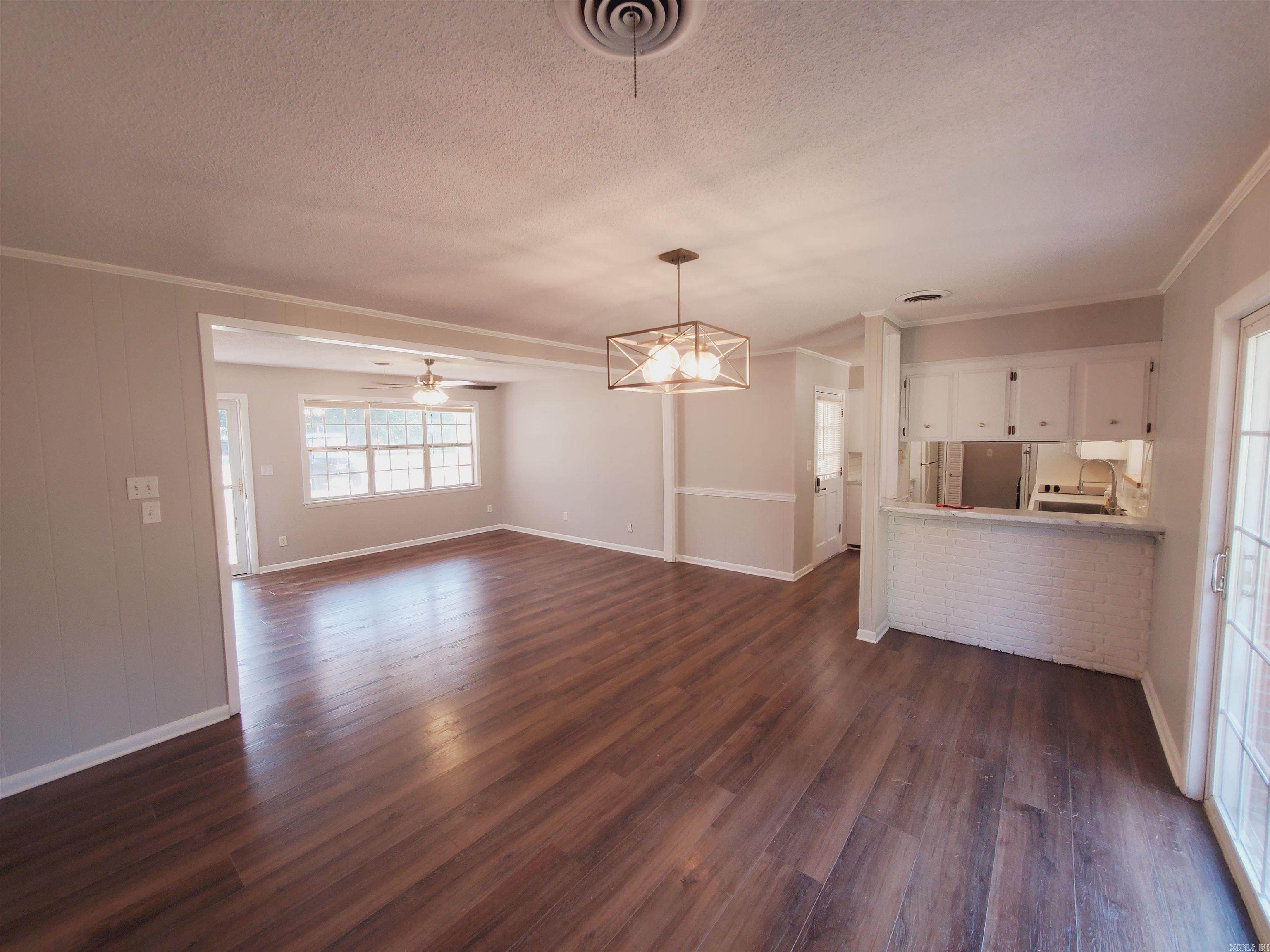 BALLARD HEIGHTS - Residential