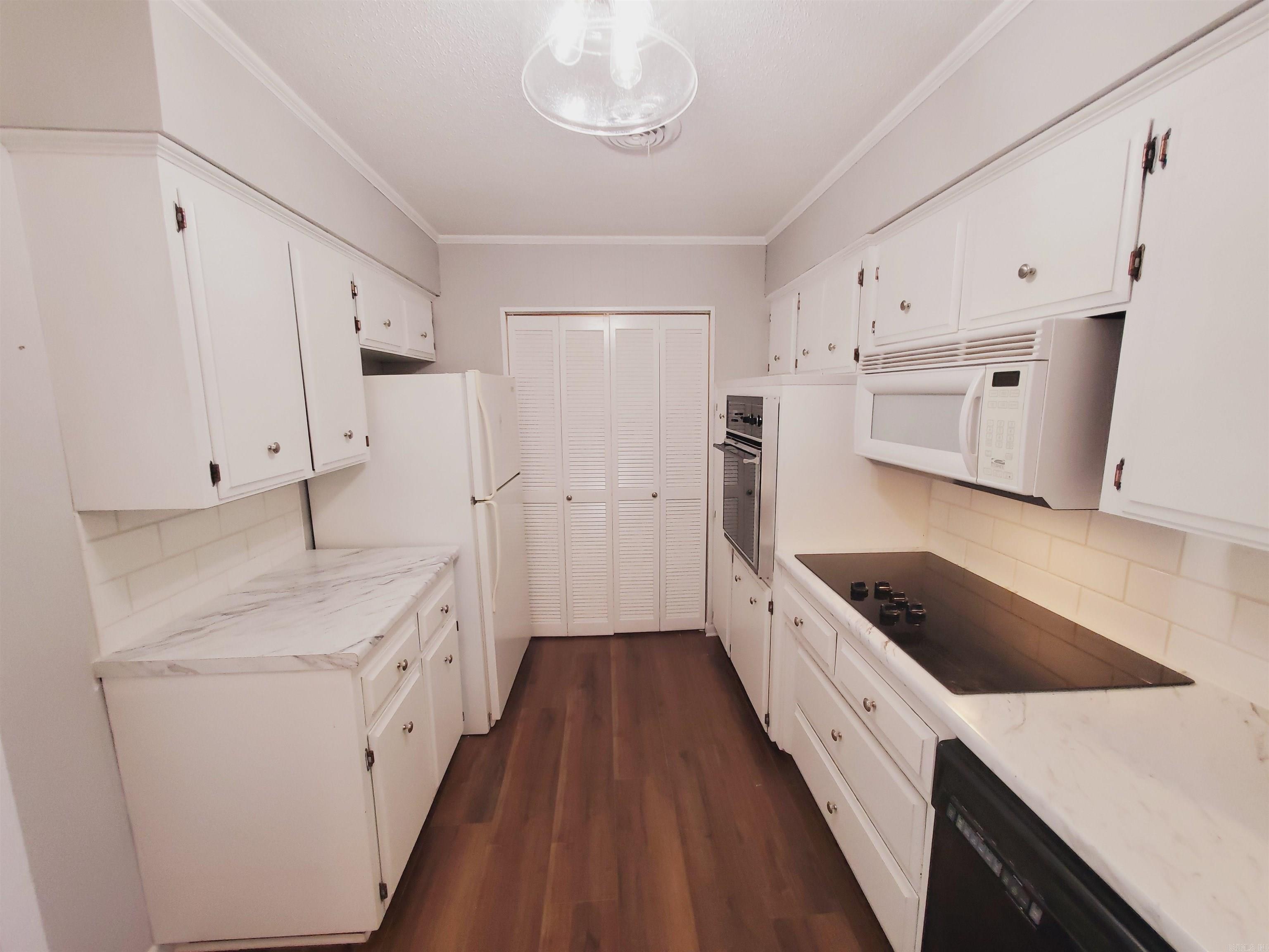 BALLARD HEIGHTS - Residential