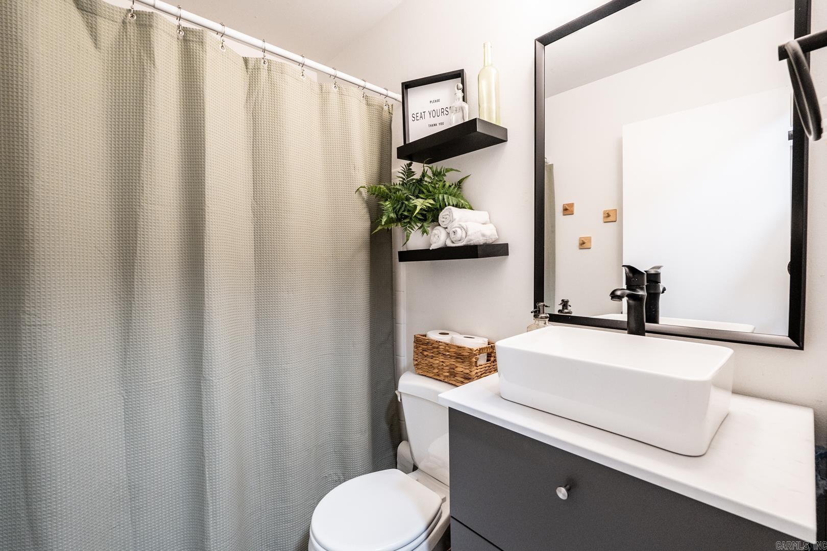 POINT O`WOODS ADDN - Residential