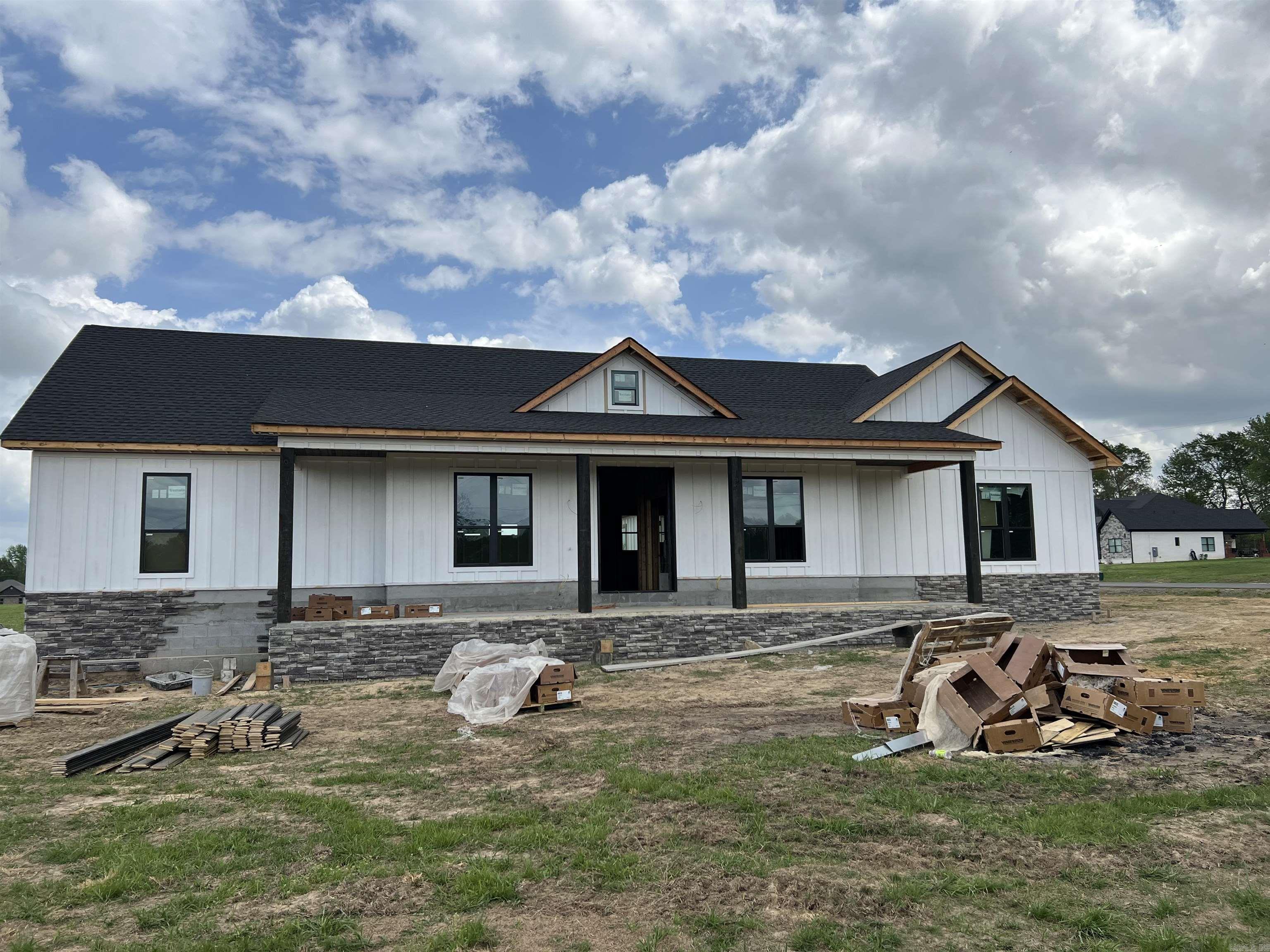 JACKSON ACRES - Residential