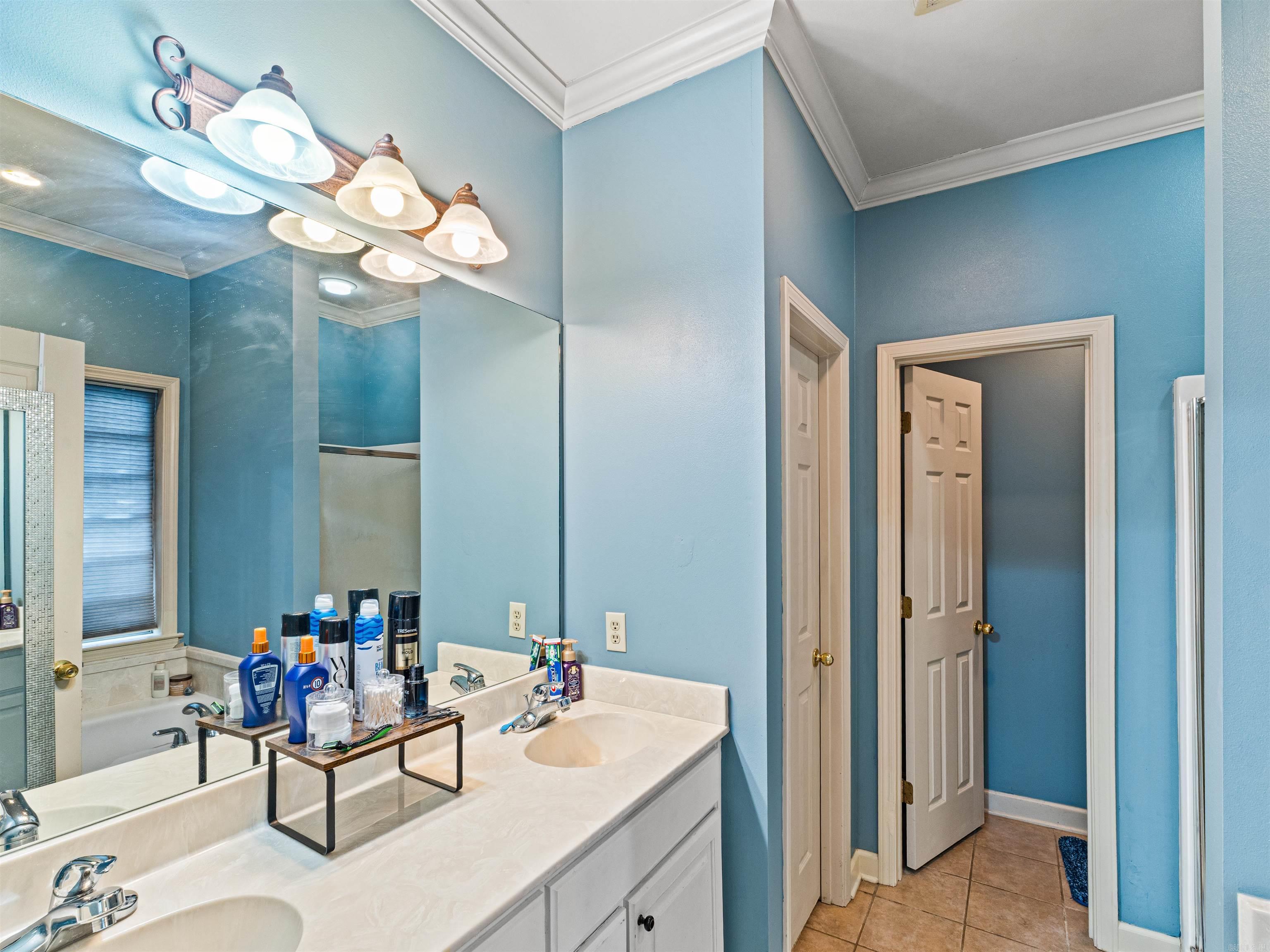 BLOOMING RIDGE COML - Residential