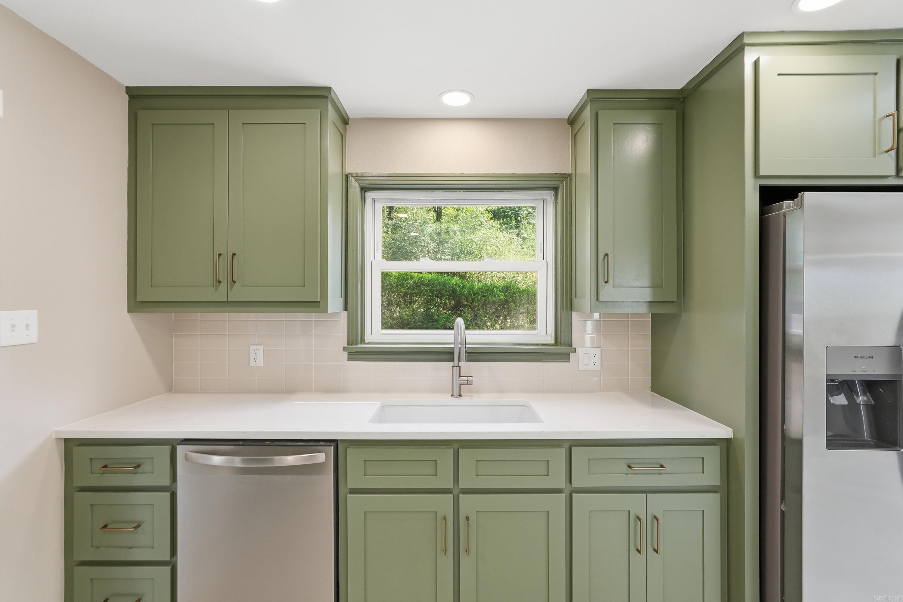 NOB HILL - Residential