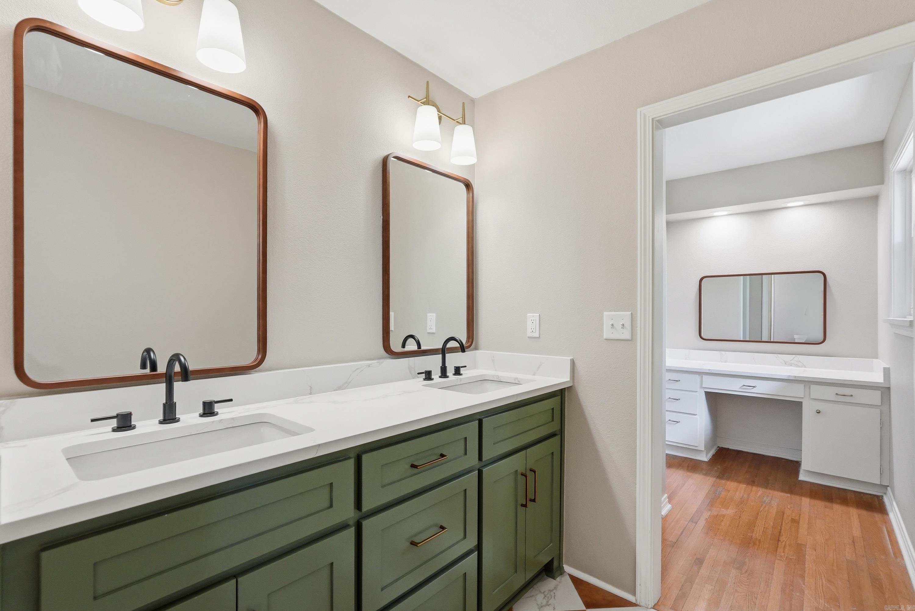 NOB HILL - Residential