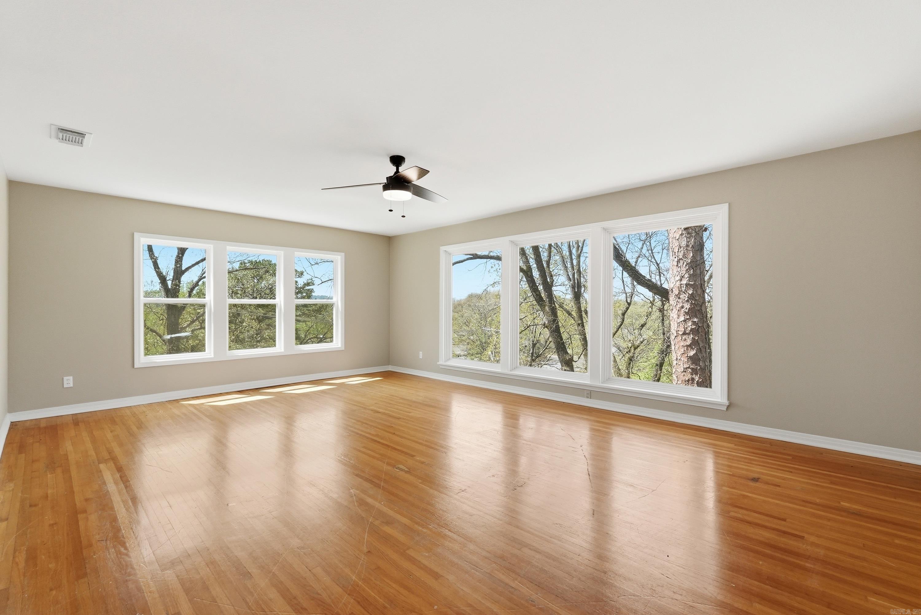 NOB HILL - Residential