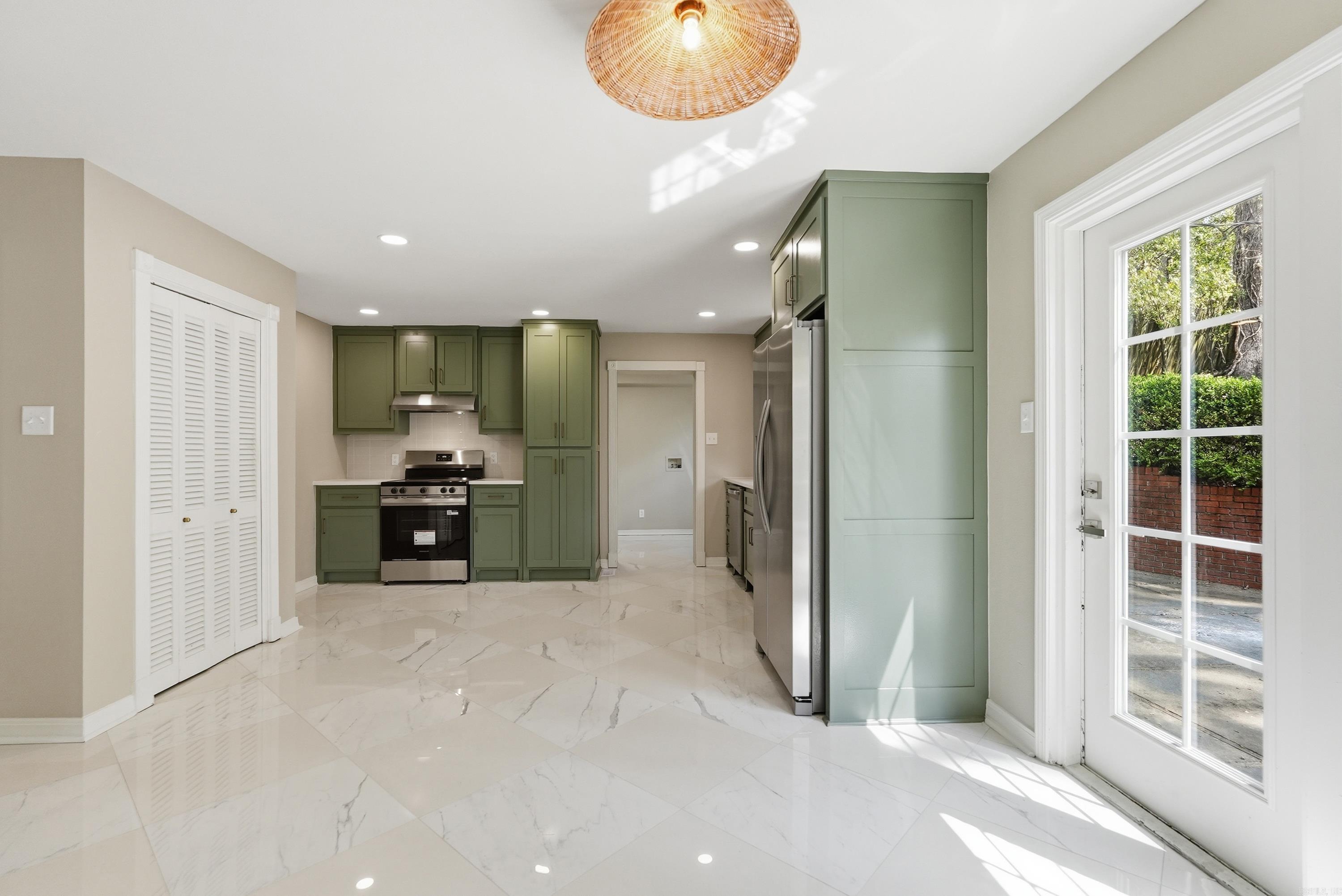 NOB HILL - Residential