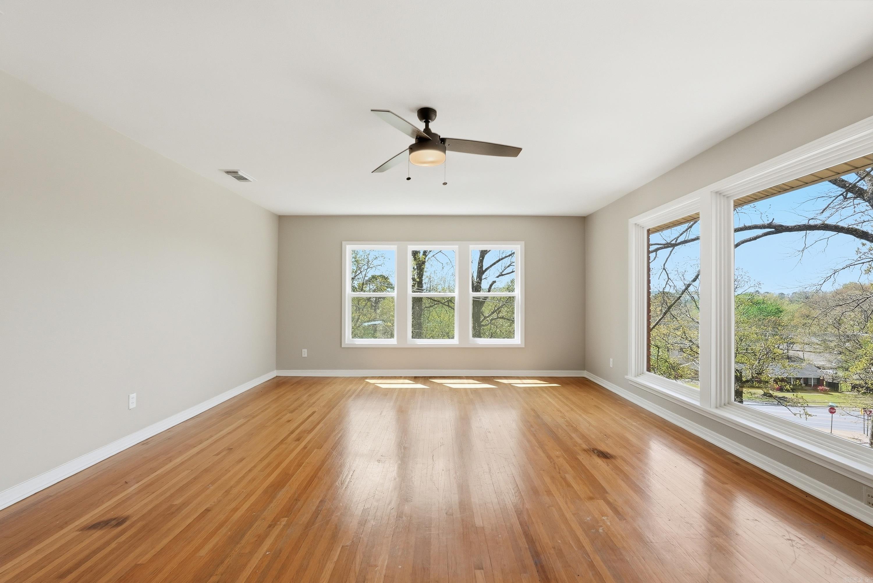 NOB HILL - Residential