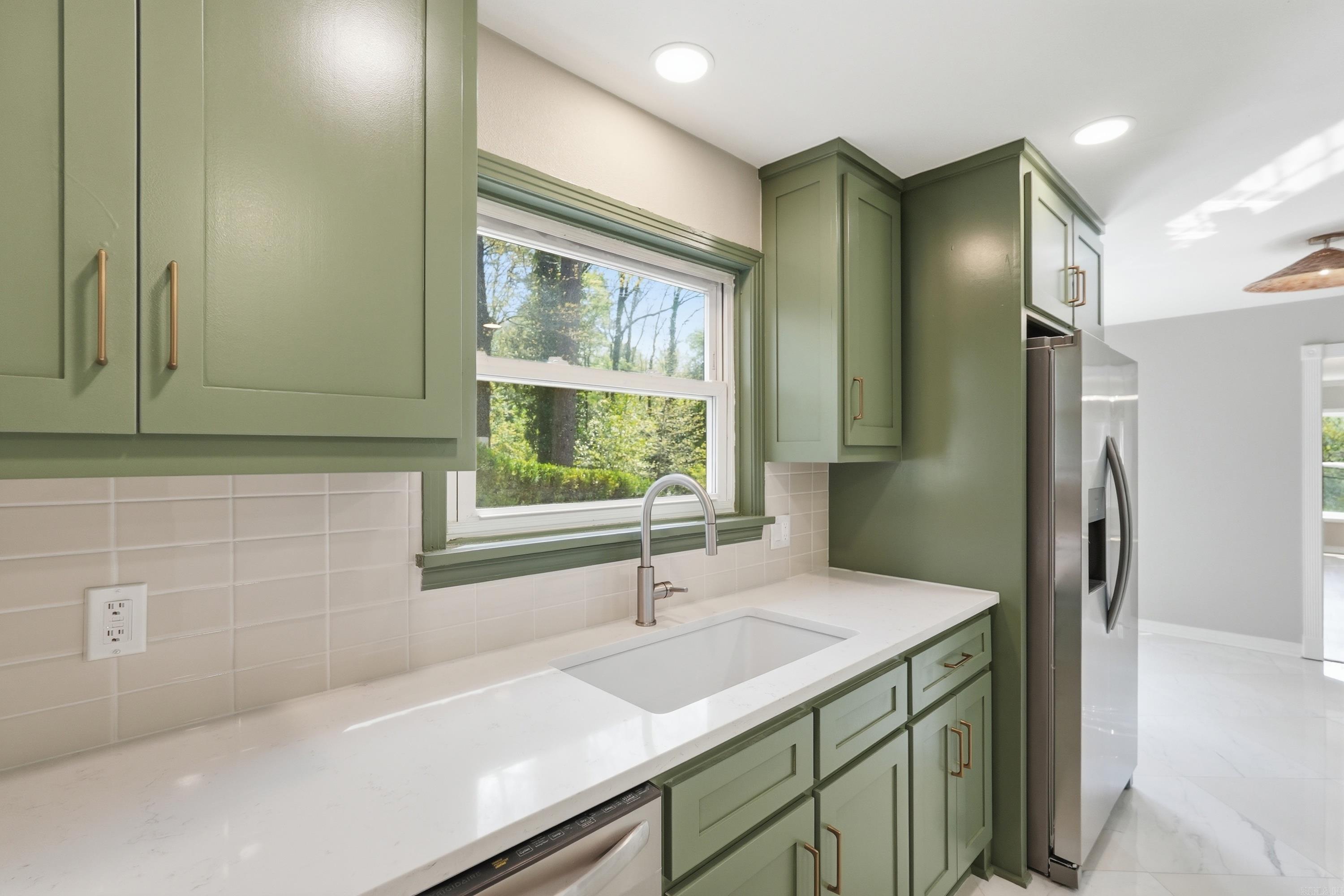 NOB HILL - Residential