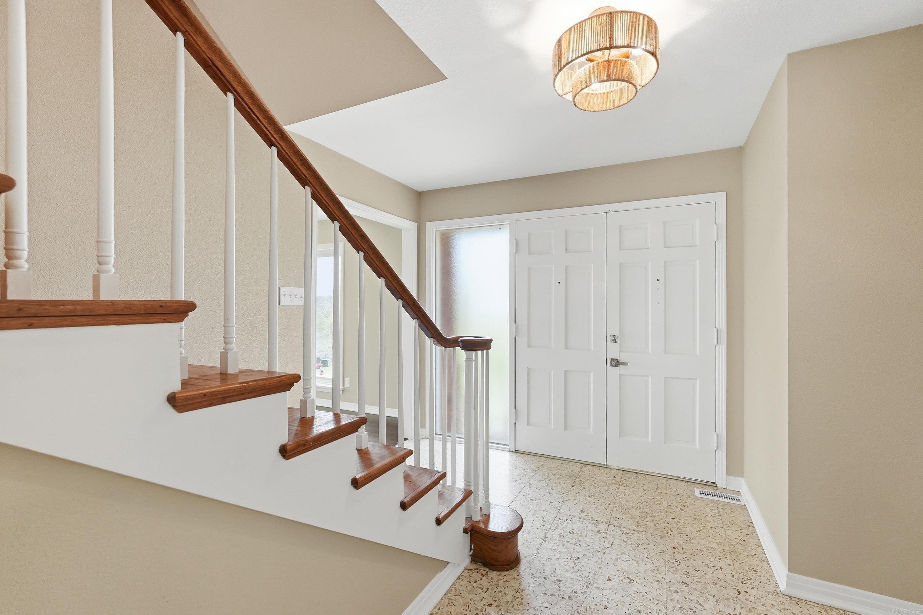 NOB HILL - Residential