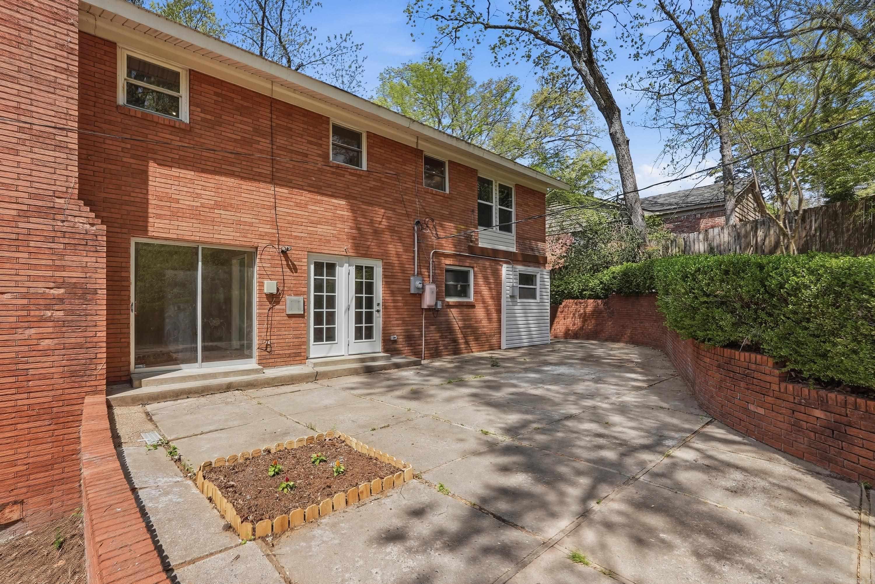 NOB HILL - Residential