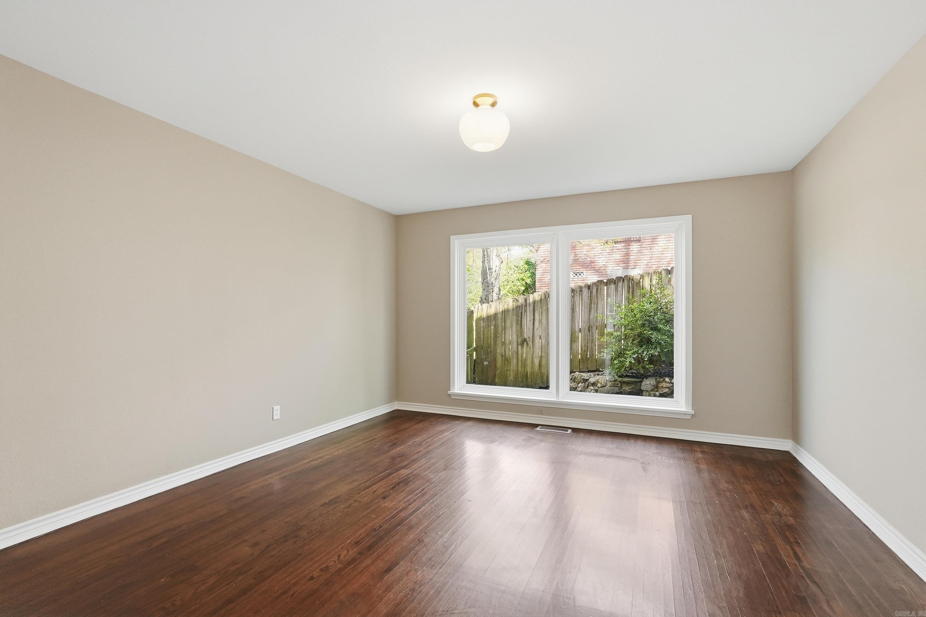 NOB HILL - Residential