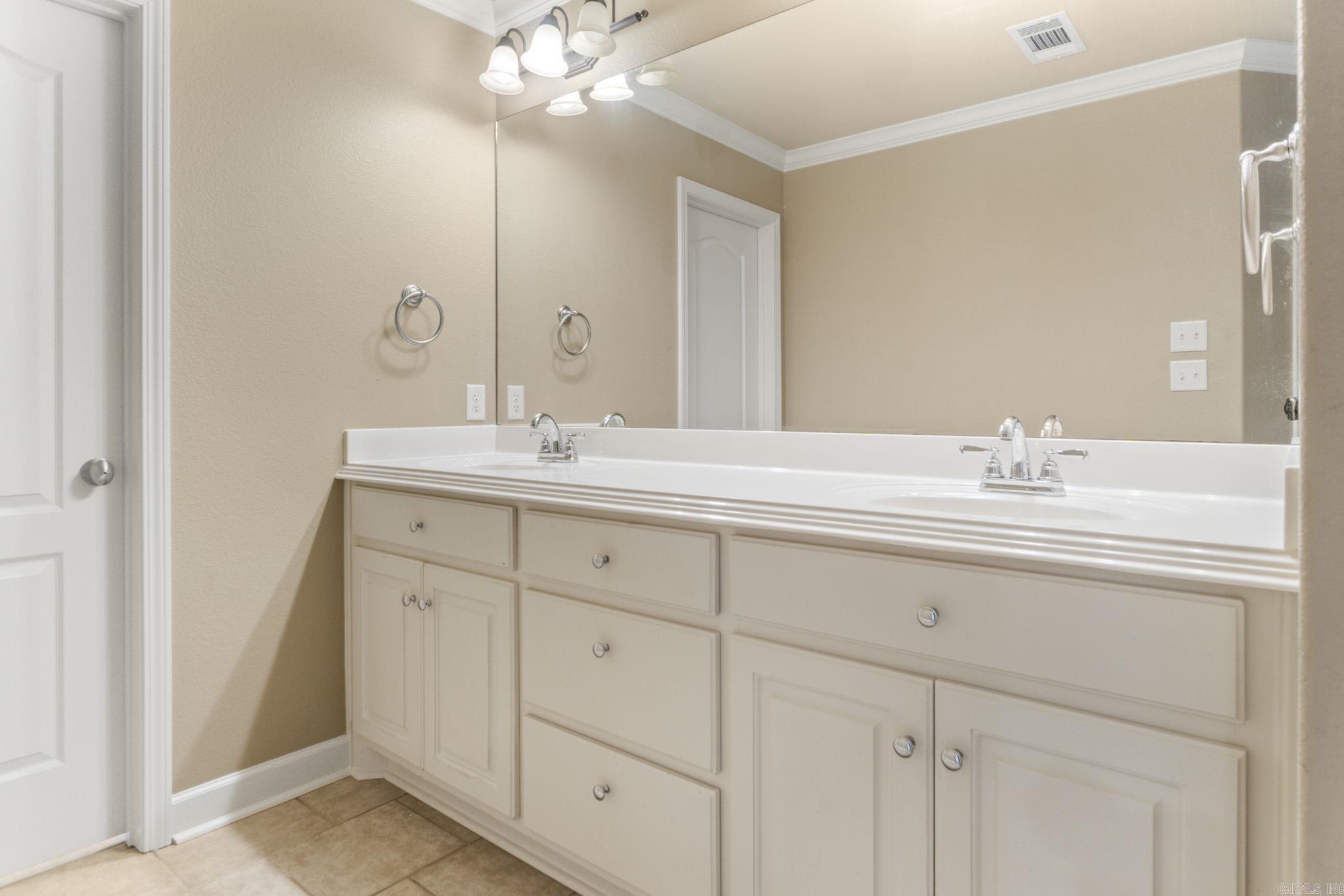 BASE MEADOWS ADDN - Residential