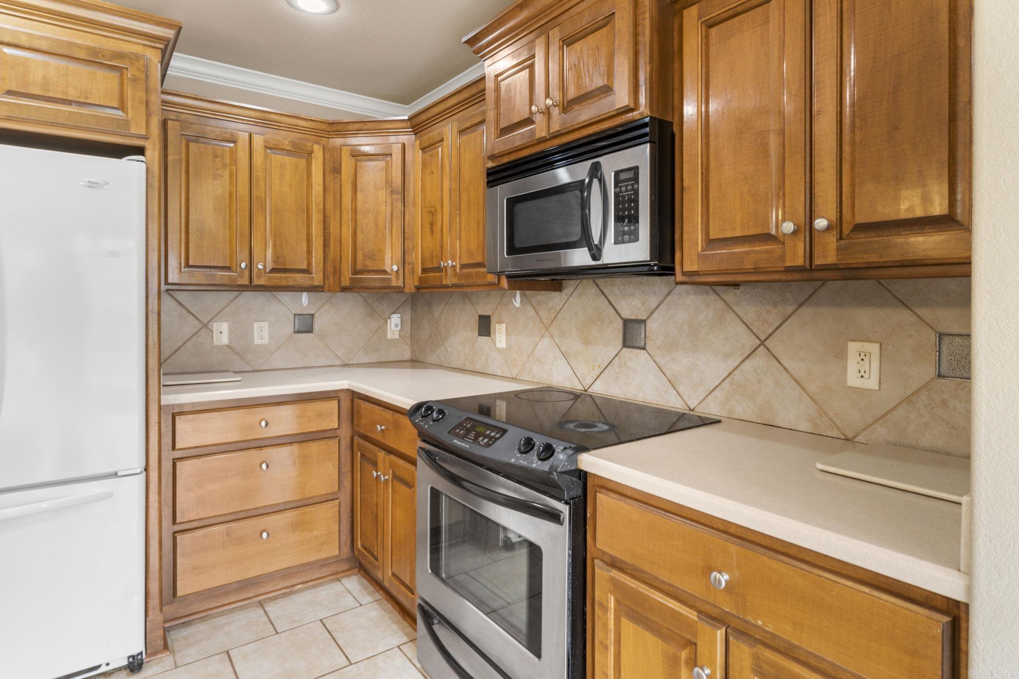 BASE MEADOWS ADDN - Residential