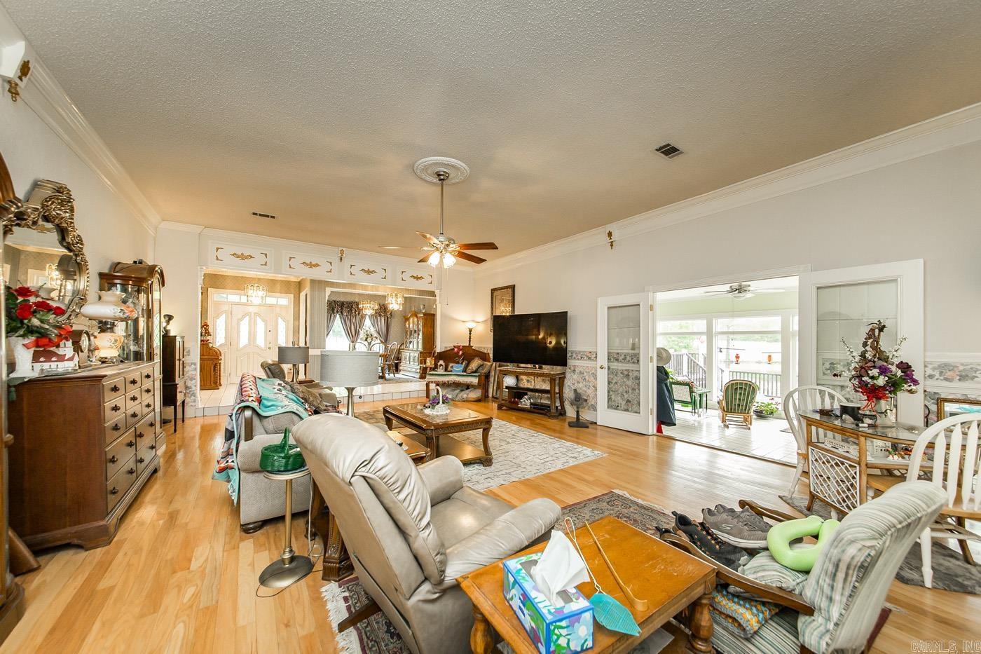 Metes & Bounds - Residential