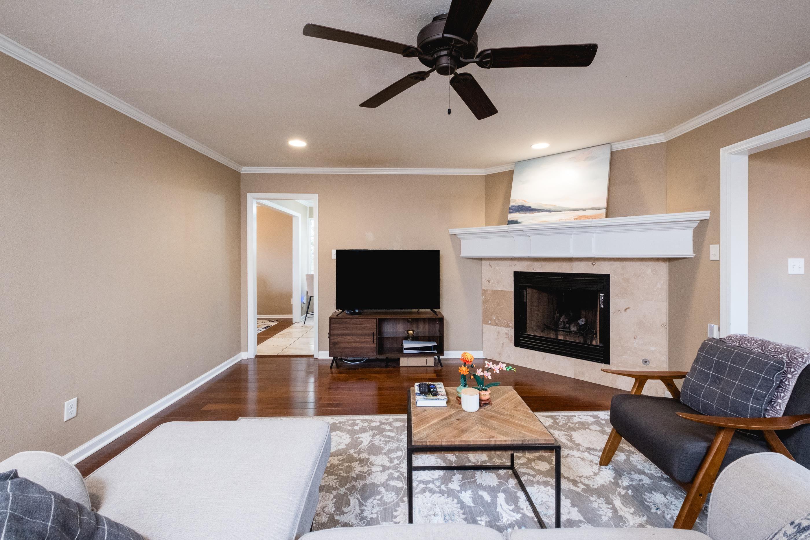 PLEASANT VIEW - Residential