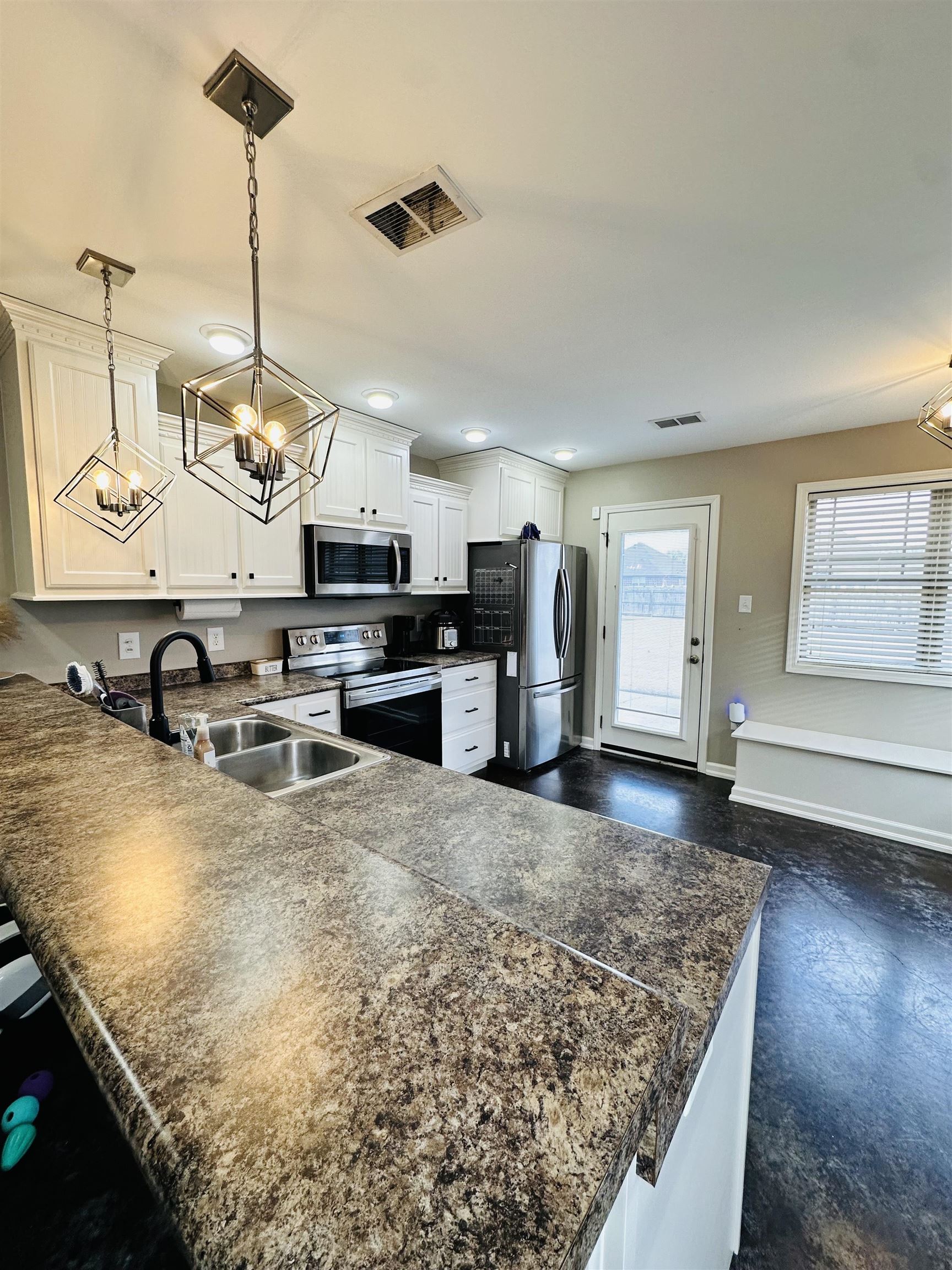 PRAIRIE MEADOWS - Residential