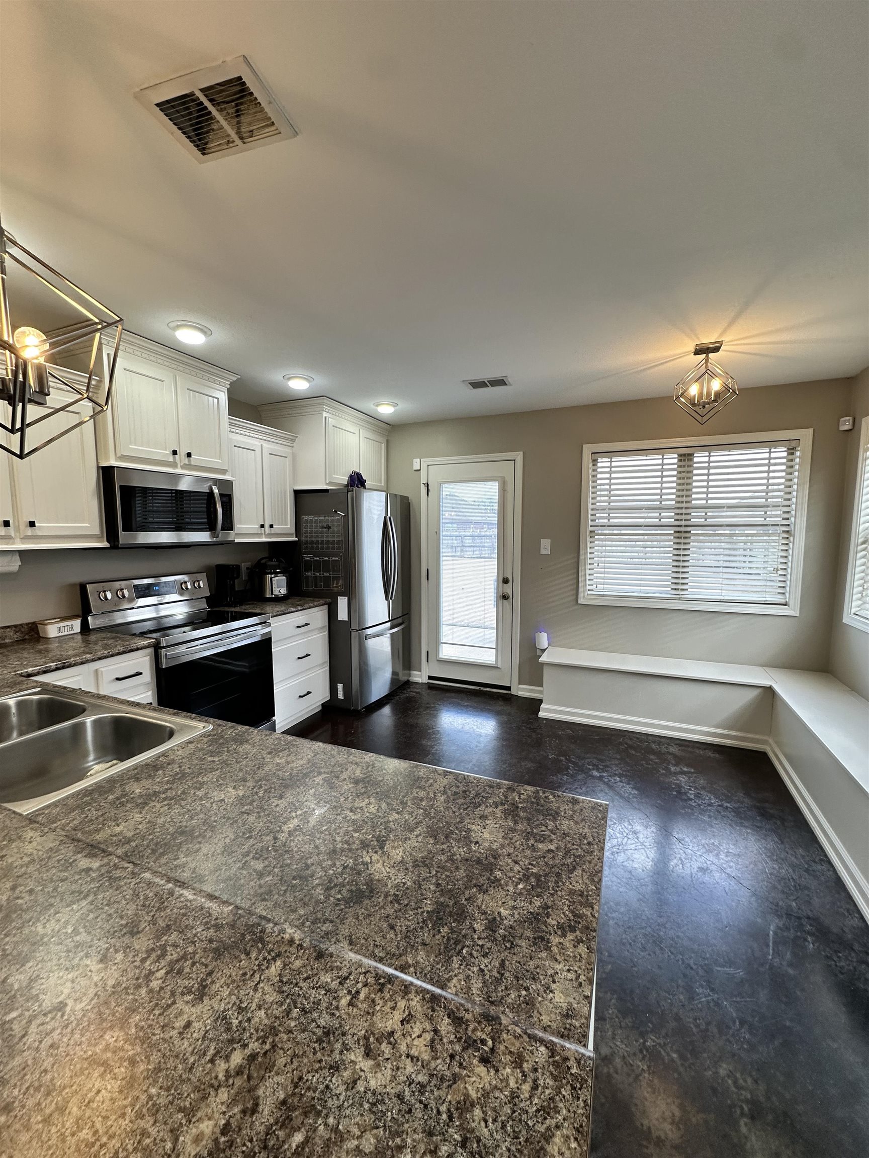 PRAIRIE MEADOWS - Residential