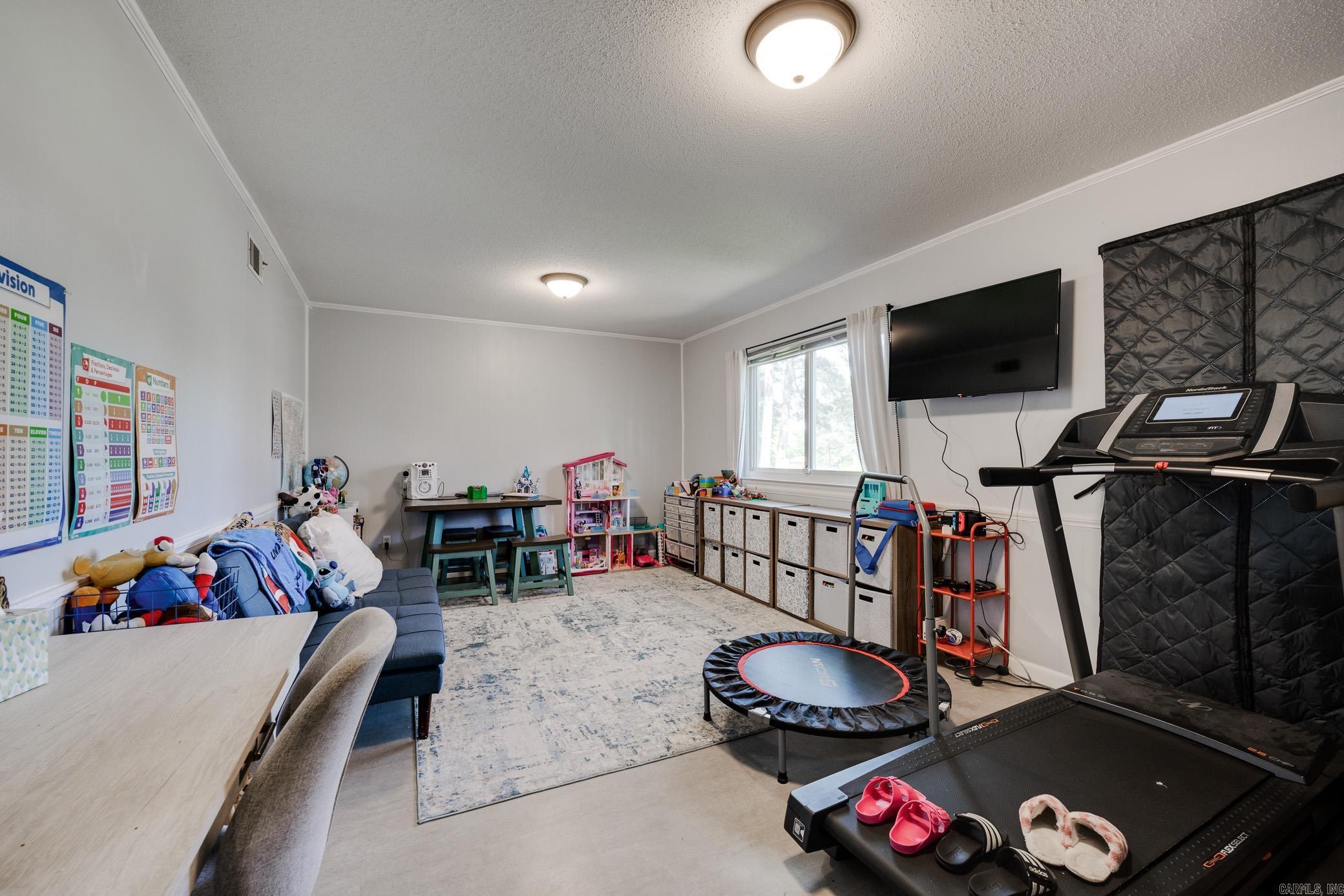 FOXWOOD J - Residential