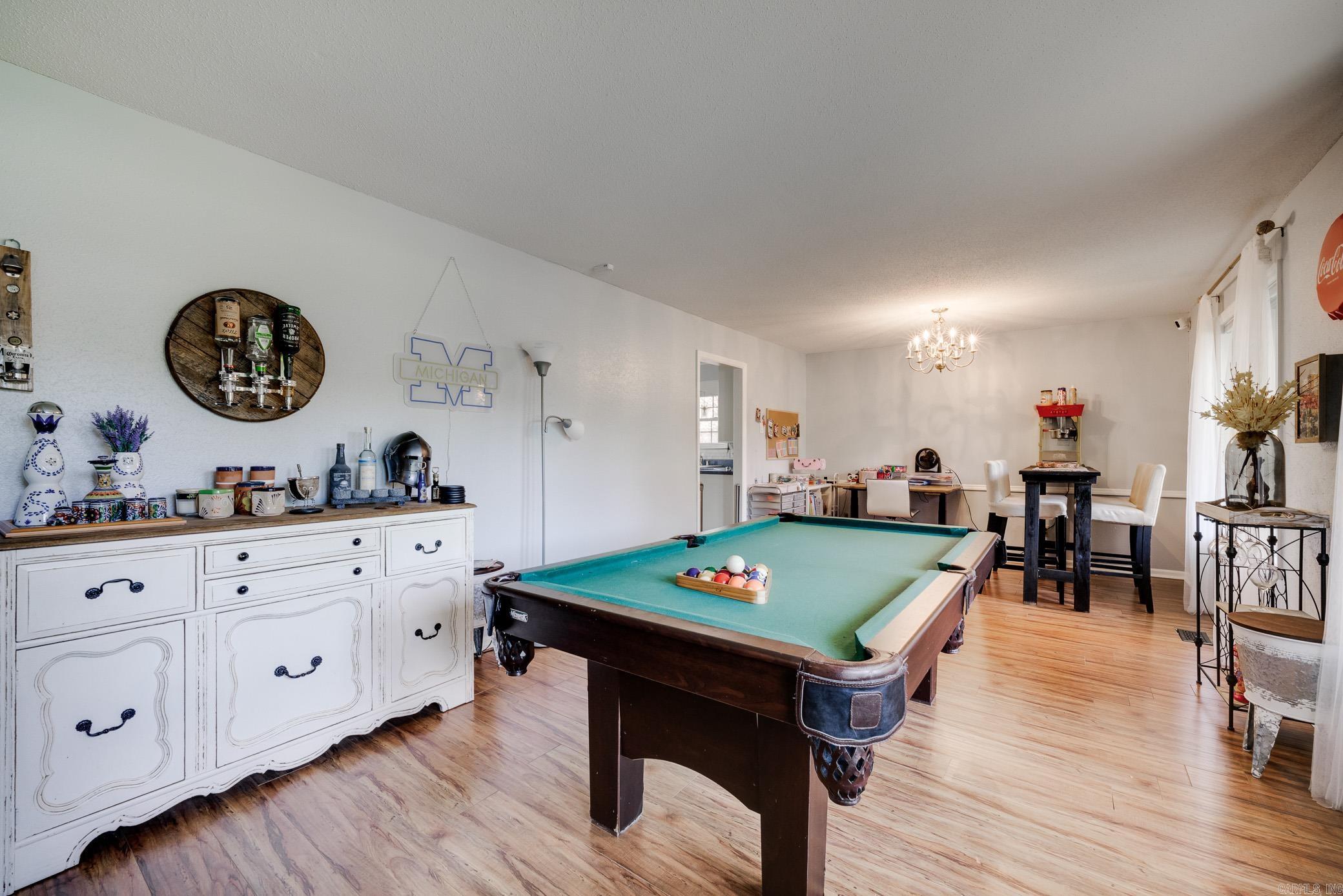 FOXWOOD J - Residential