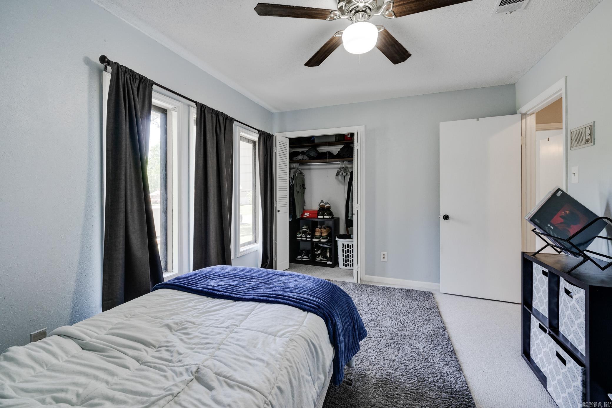 FOXWOOD J - Residential