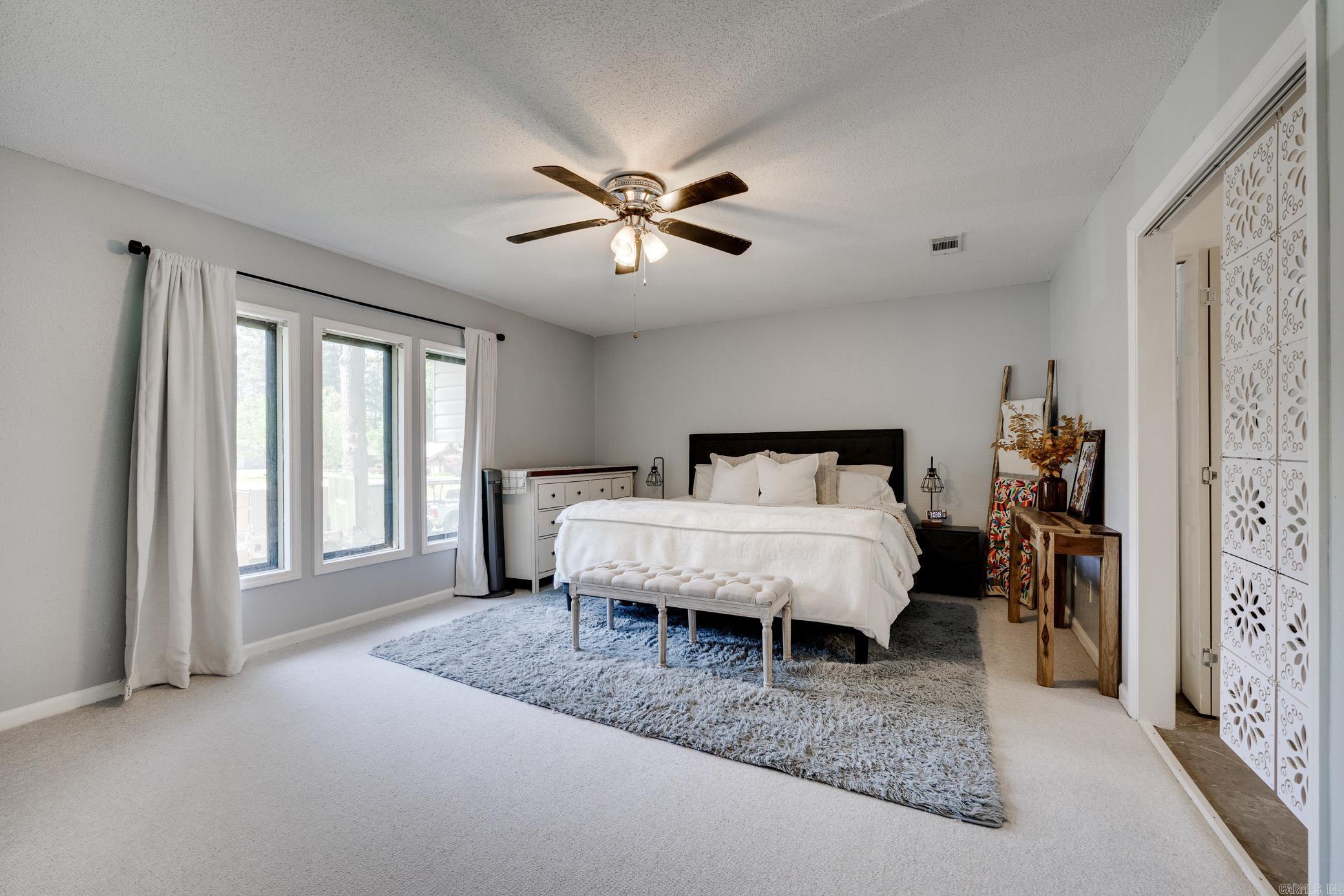 FOXWOOD J - Residential