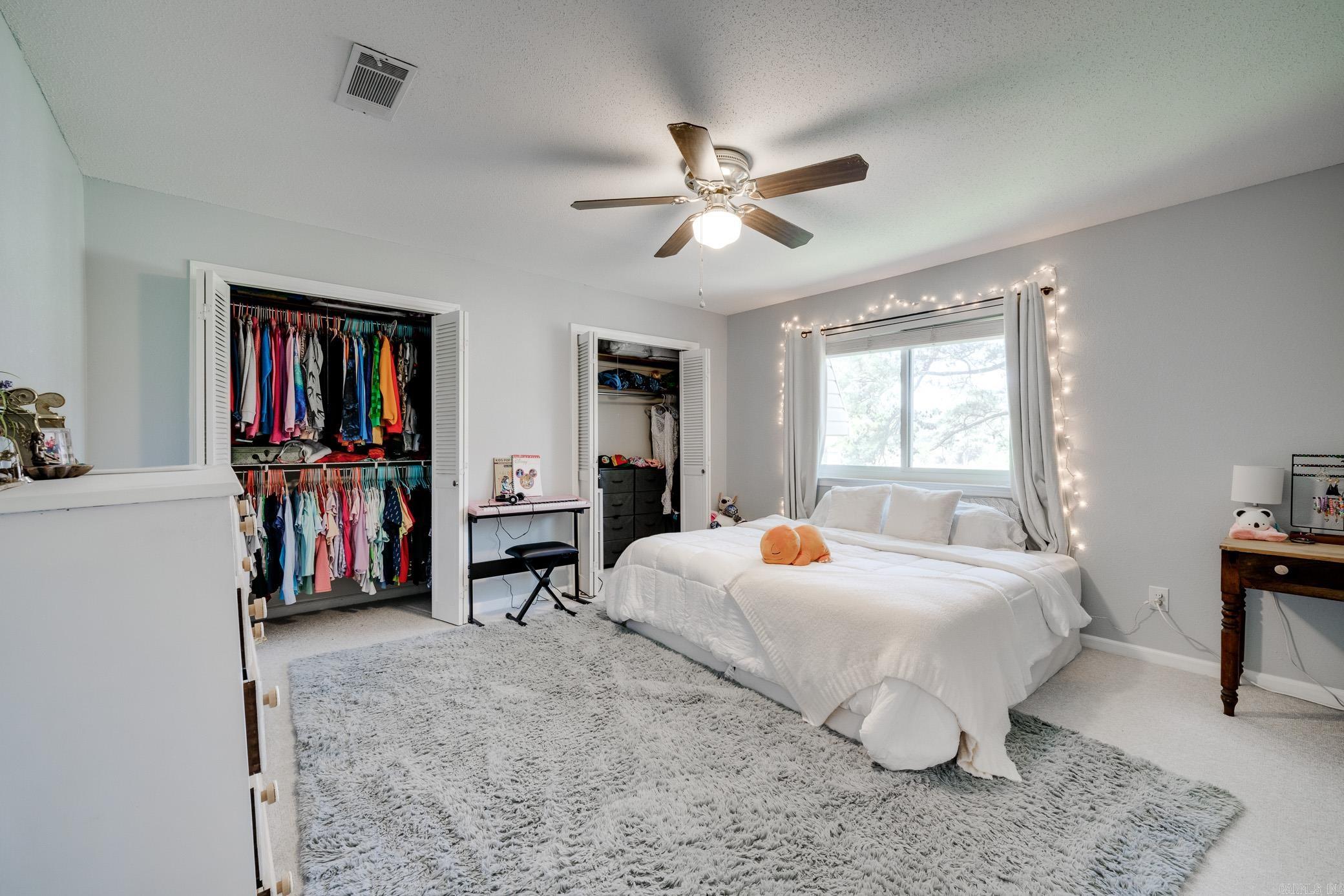 FOXWOOD J - Residential