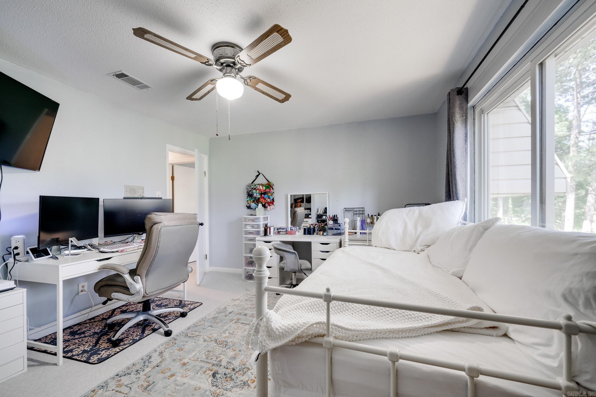 FOXWOOD J - Residential