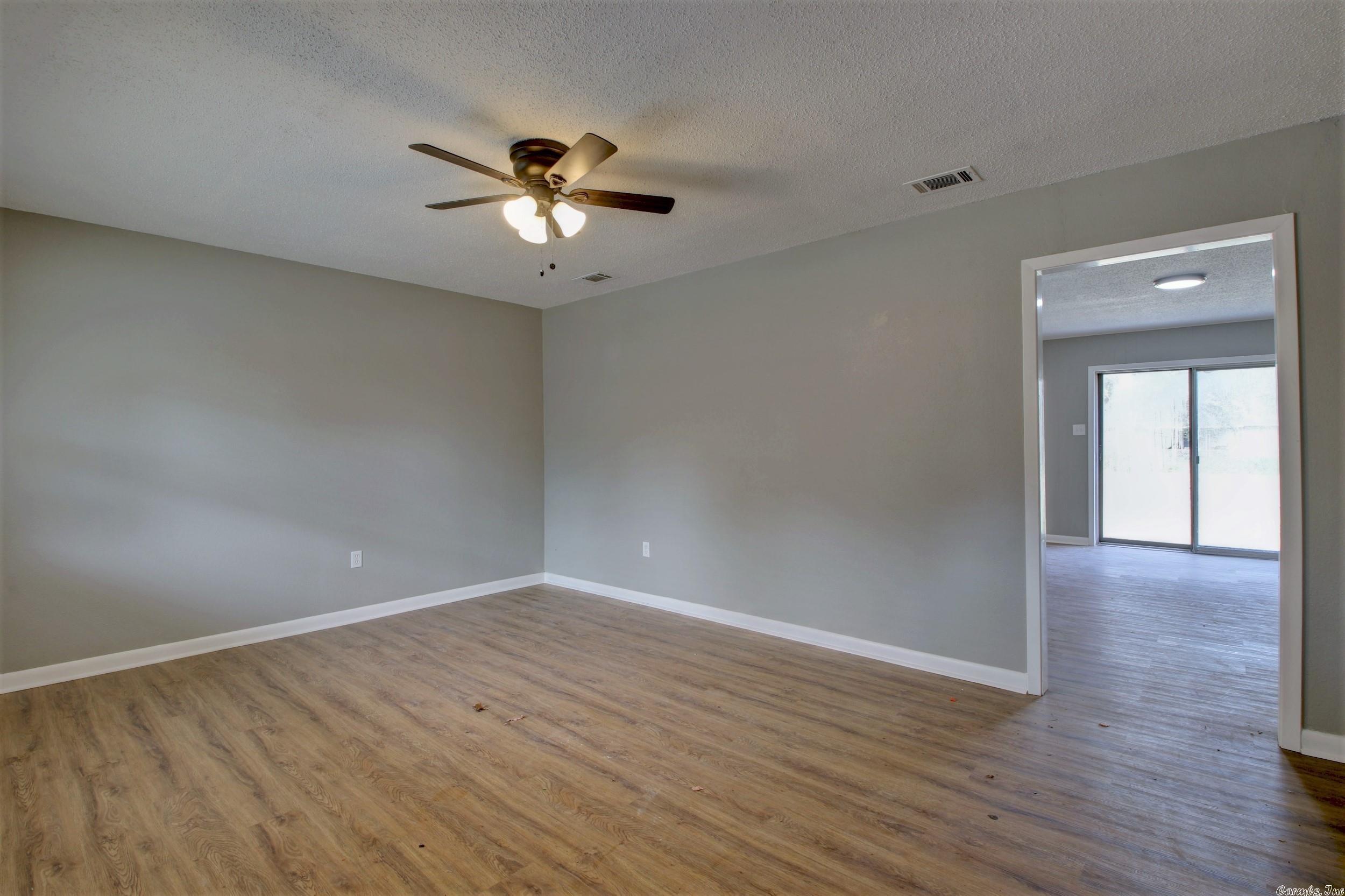 Town & Country - Residential Lease