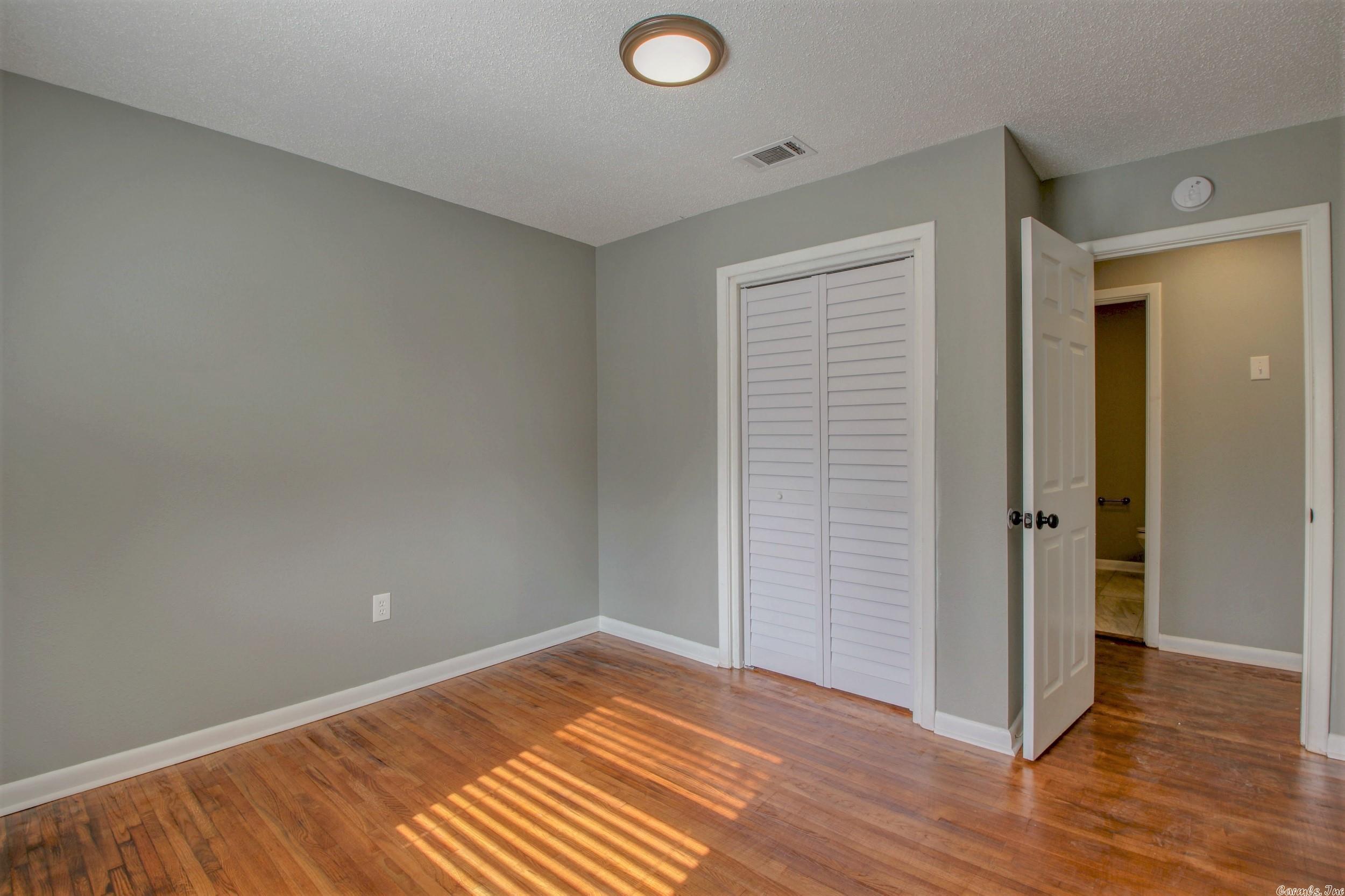 Town & Country - Residential Lease