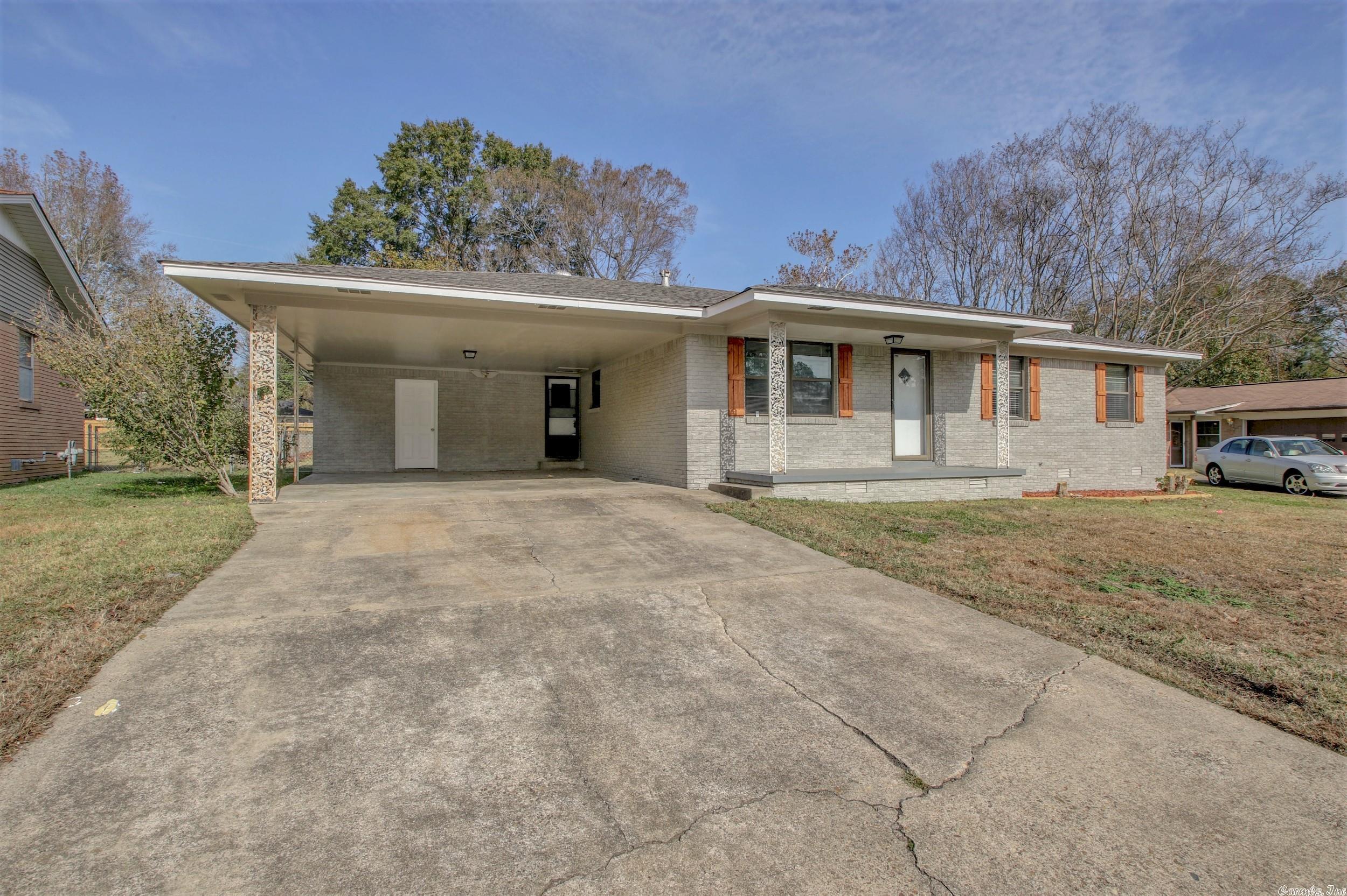 Town & Country - Residential Lease