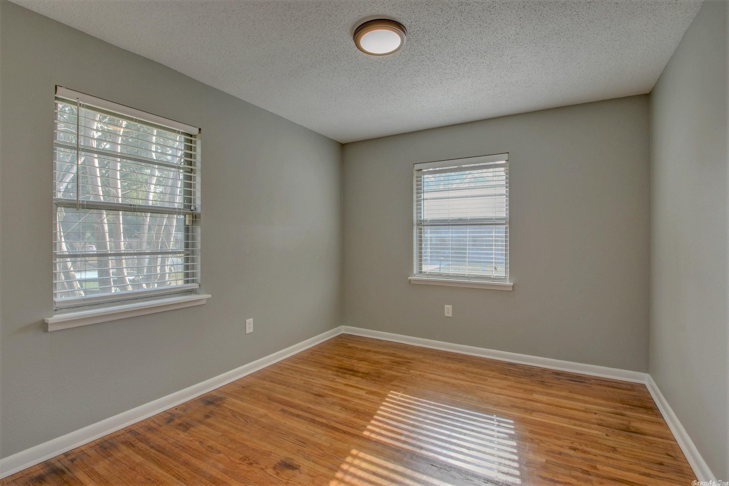 Town & Country - Residential Lease