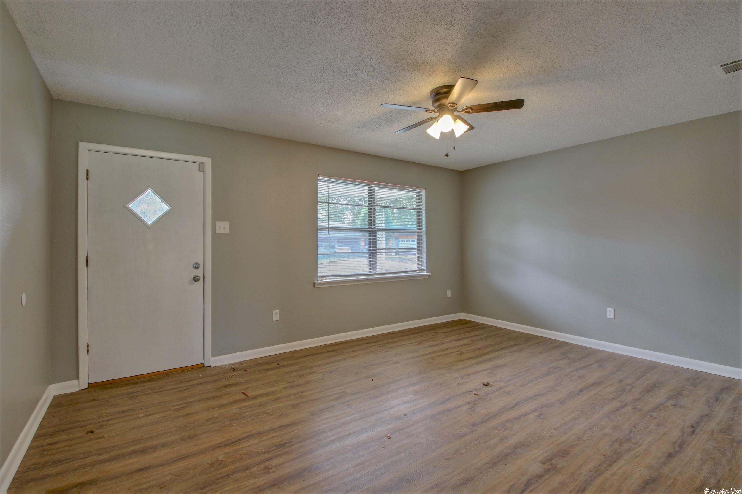 Town & Country - Residential Lease