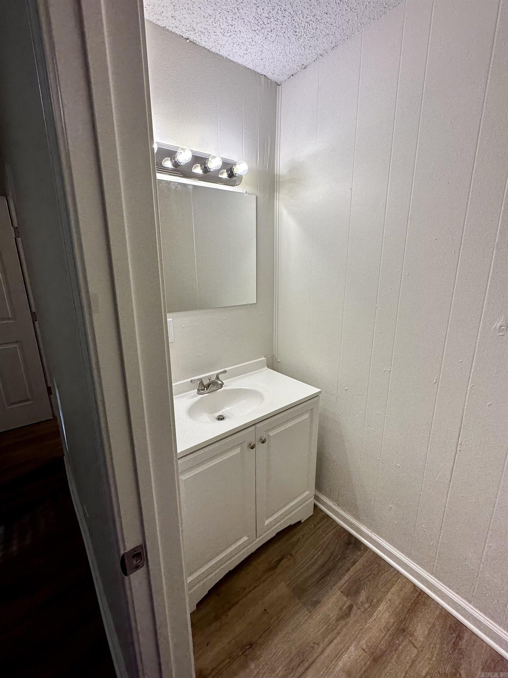 McClellan Place - Residential Lease