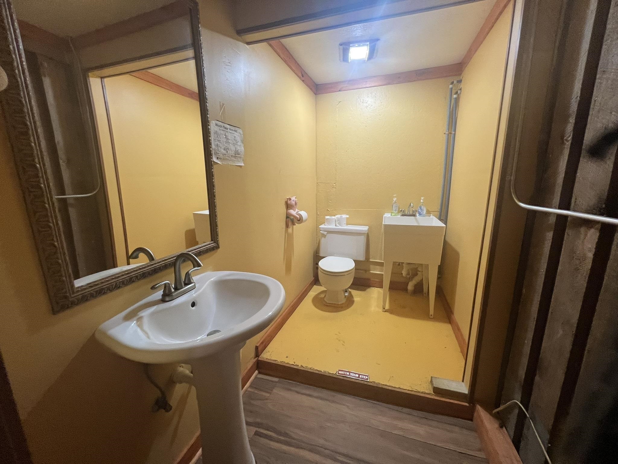 Original Hardy - Commercial Sale