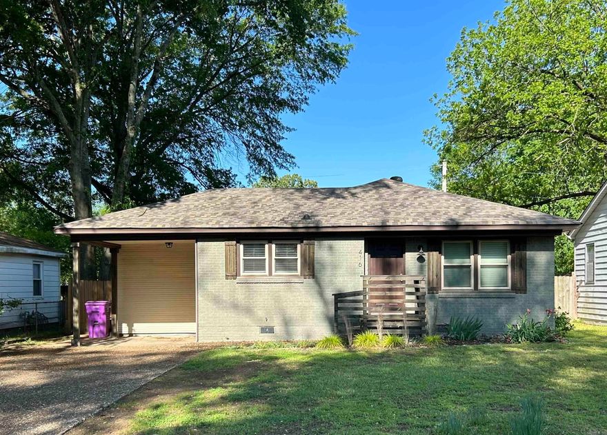 ADORABLE COMPLETELY REMODELED!!!!  This charming home is close to downtown Benton. Don't miss this cute 3 bedroom, 2 bath home. This awesome home has been completely remodeled and updated from floors to ceilings and everything in between with luxury vinyl throughout as well as granite counter tops.  This beautiful home also have a new roof and new HVAC and duct work 2023!! So many updates please see the attachments for the full list!!!  You don't want to miss this one!!!