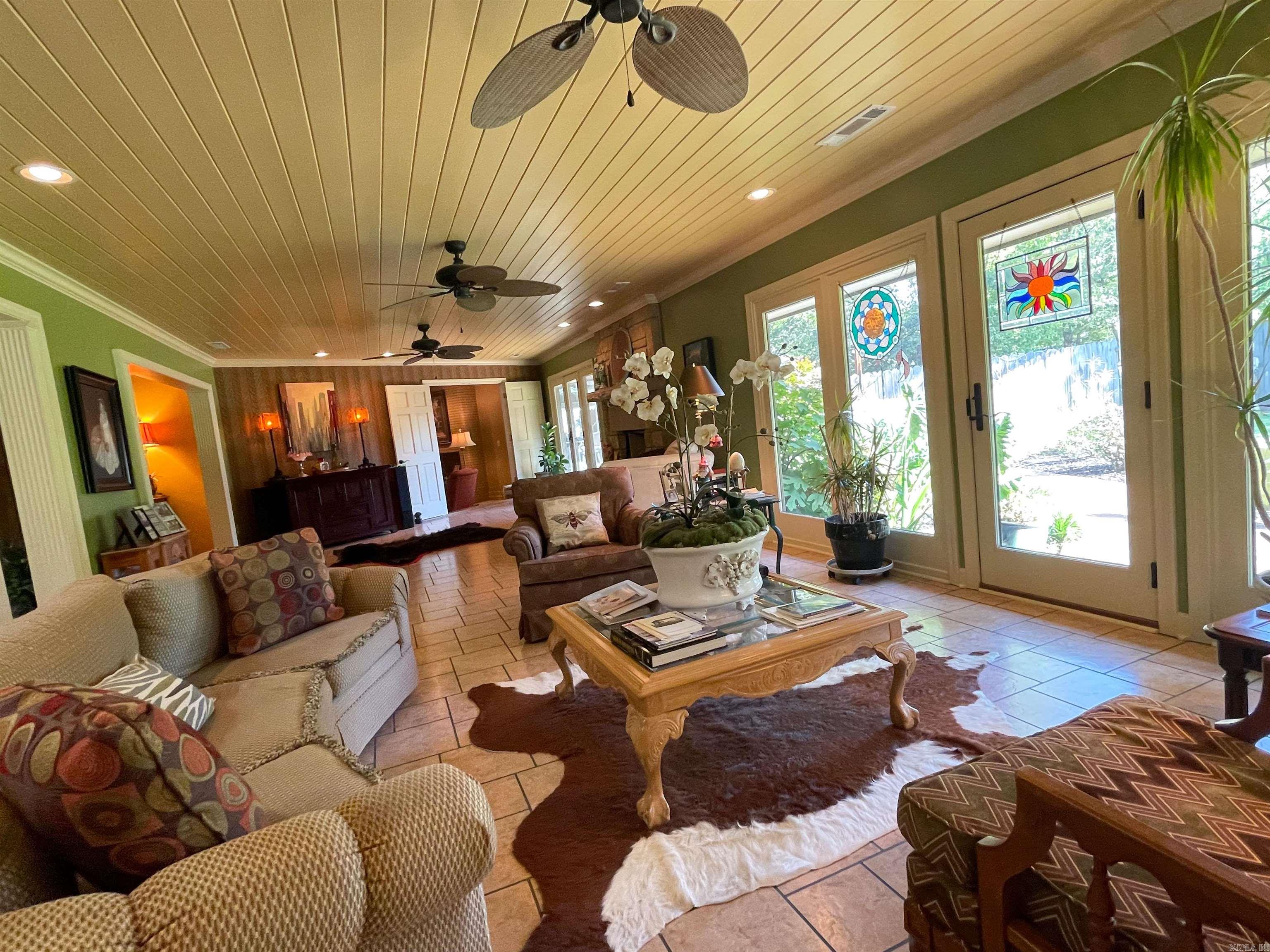 HIGHLAND PARK - Residential