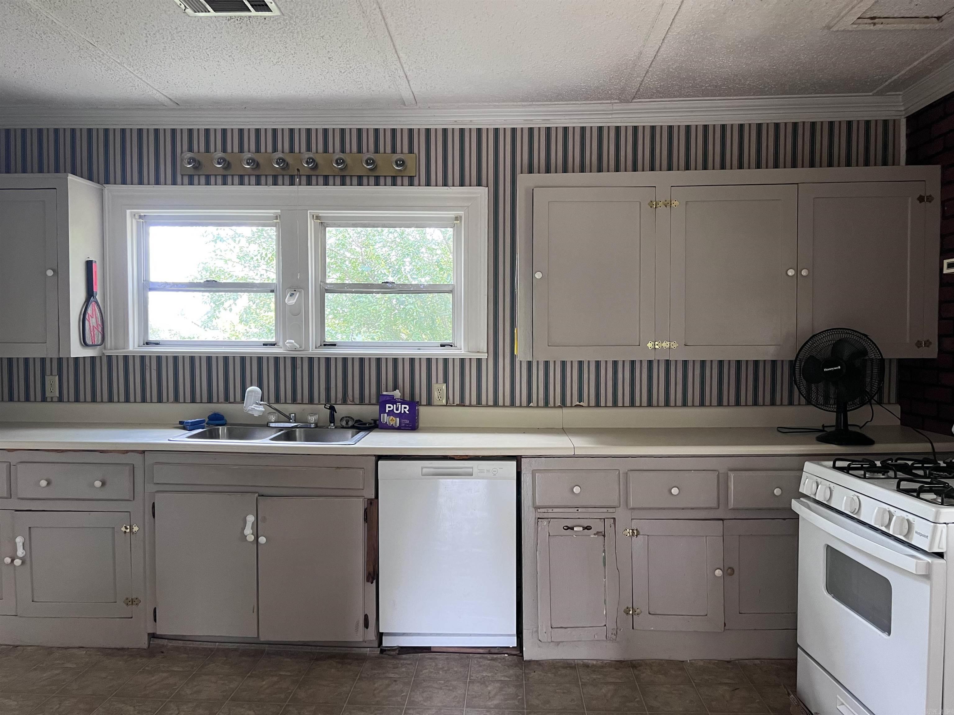 Mountain Pine - Residential