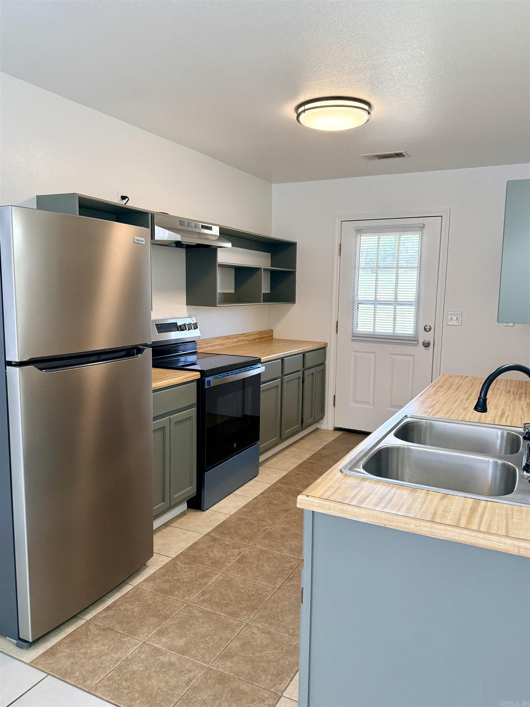 Metes & Bounds - Residential Income