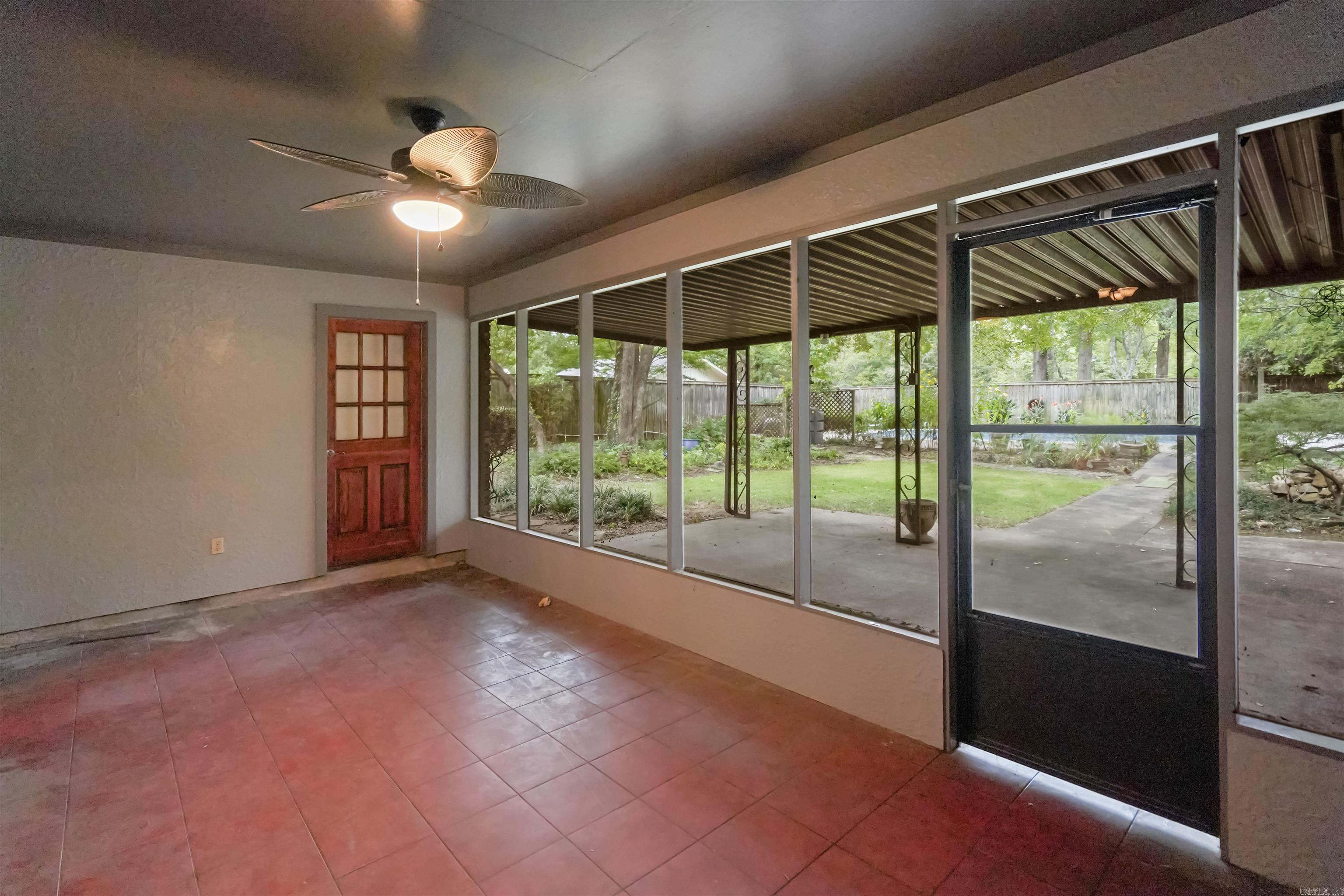 SMOKING OAKS ADD - Residential