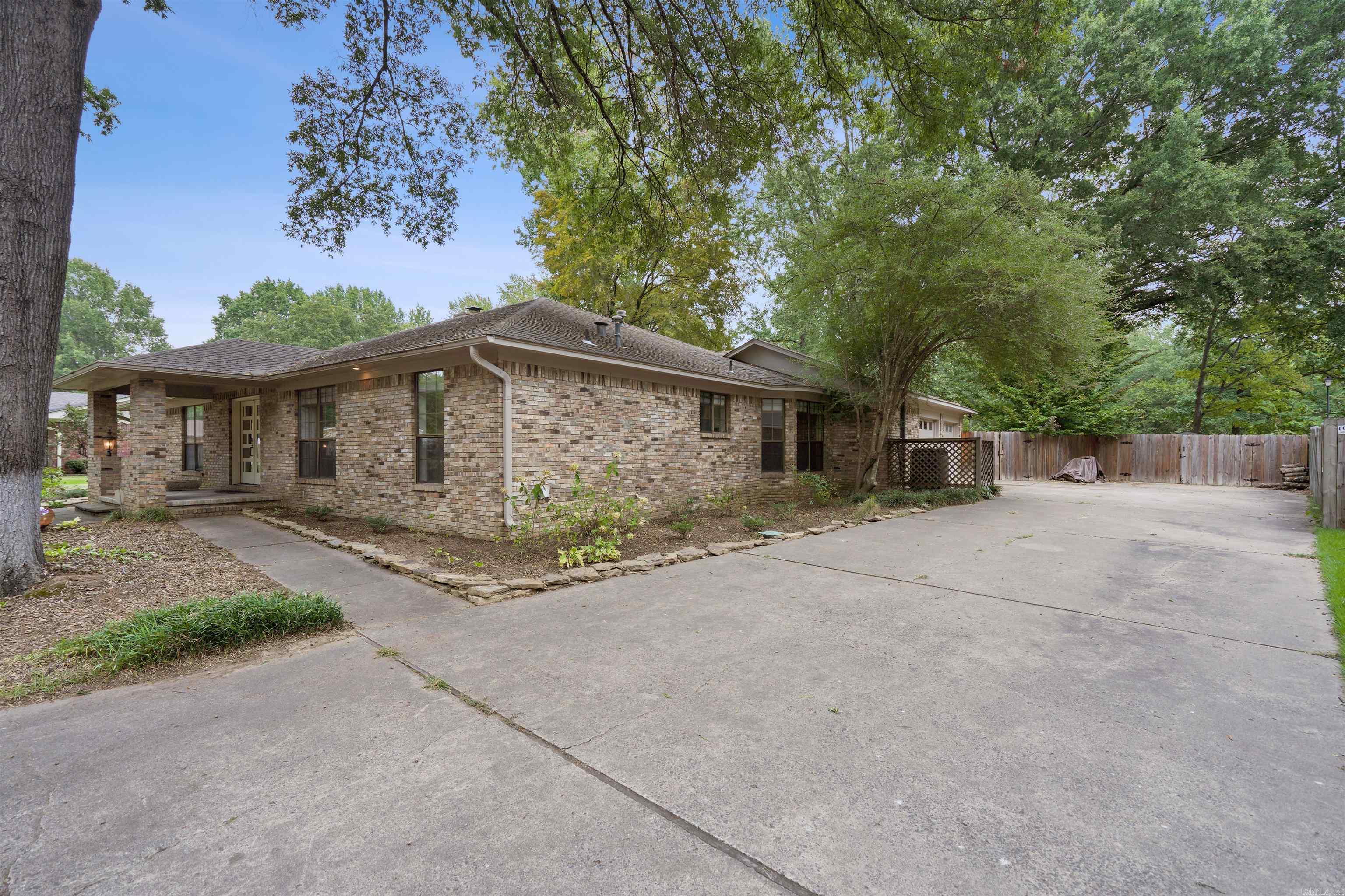 SMOKING OAKS ADD - Residential