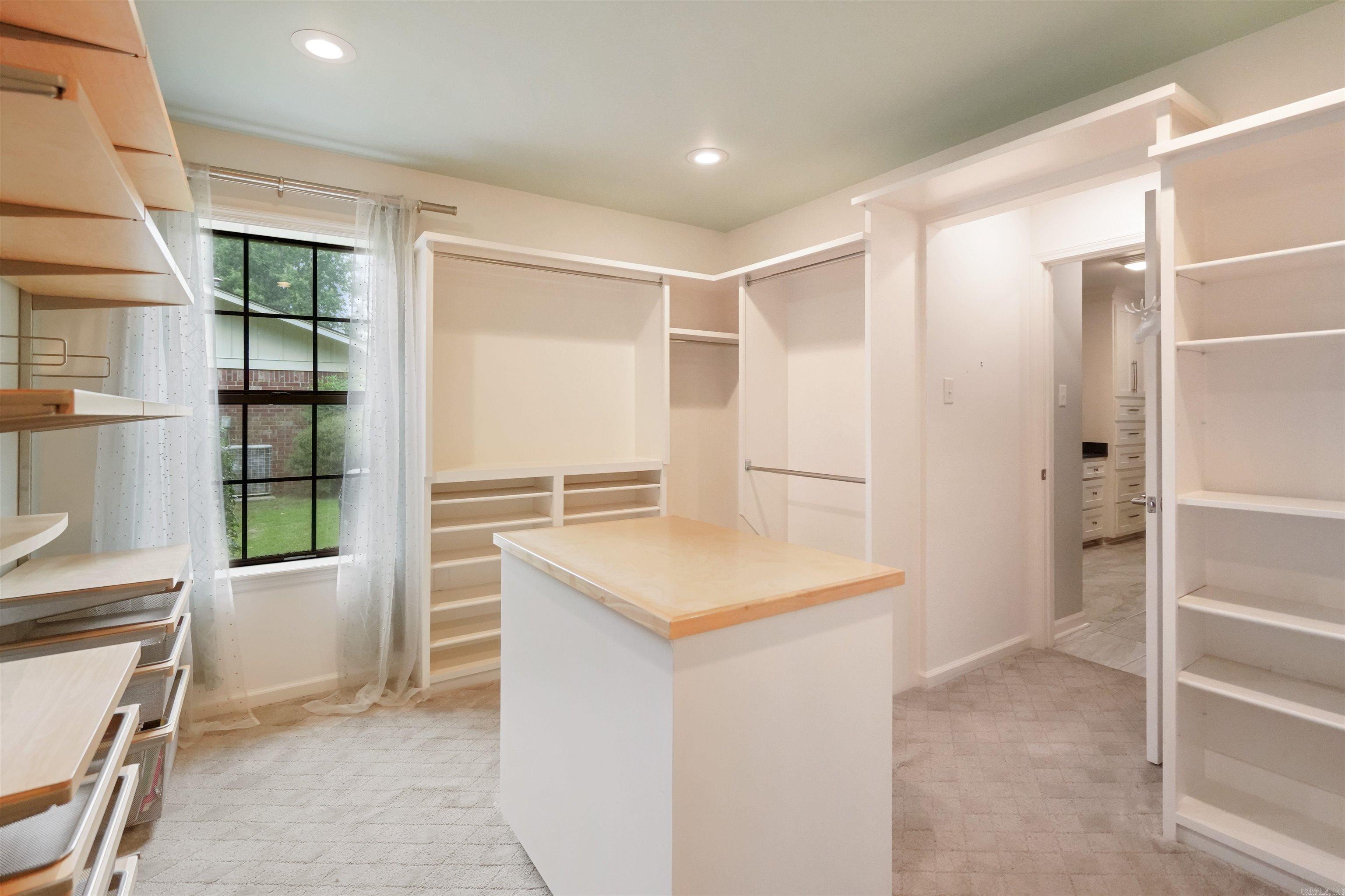 SMOKING OAKS ADD - Residential