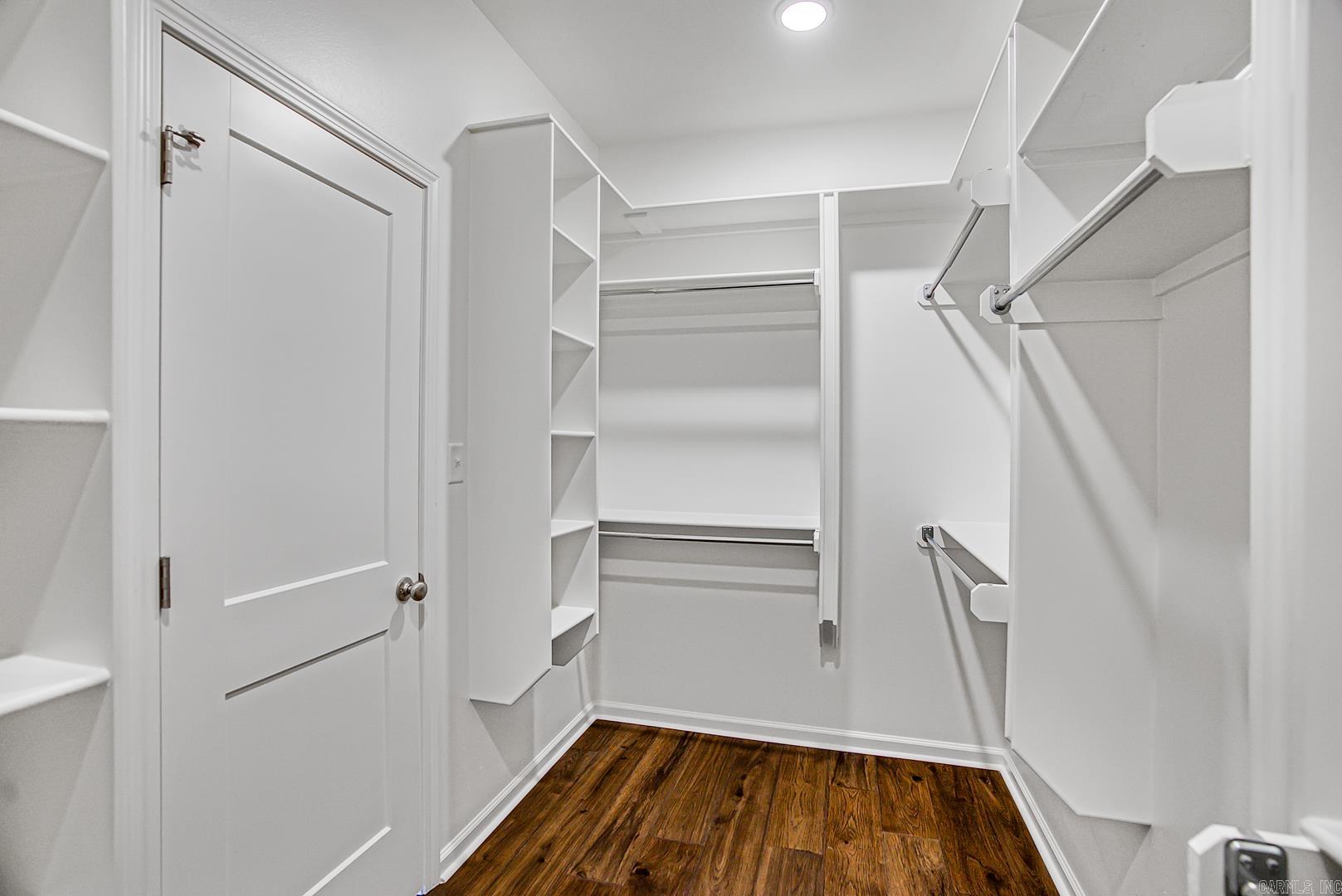 LEWIS COVE - Residential